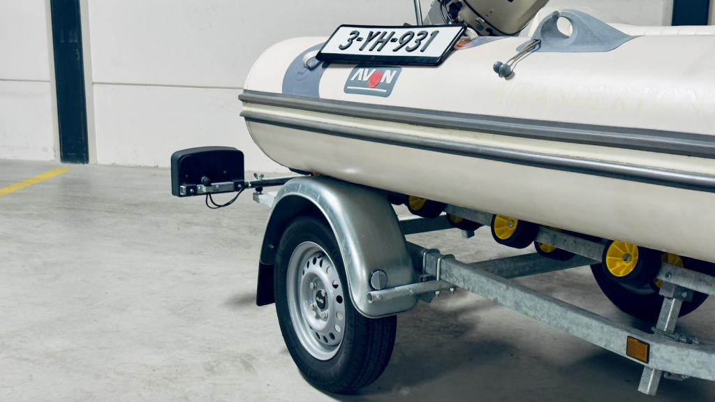Avon 315 RIB