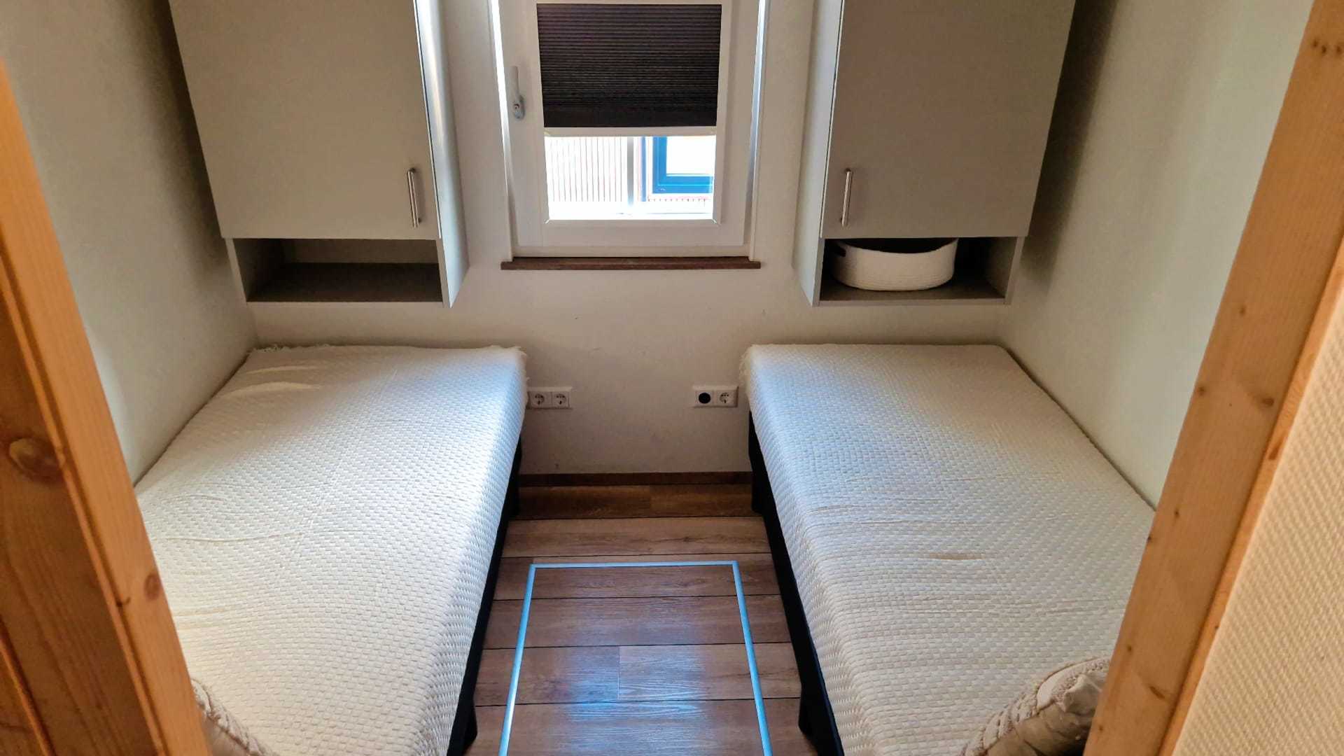 HOMESHIP Houseboat In AMSTERDAM -ZUID VaarChalet 1250D Luxe Goed Varende Houseboat
