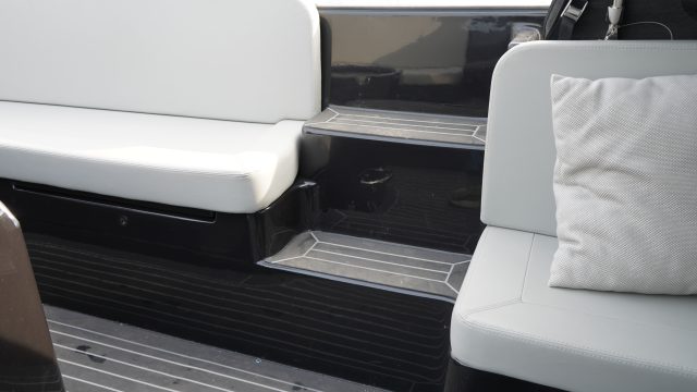 Seafury Hawker 725 jonge occasion