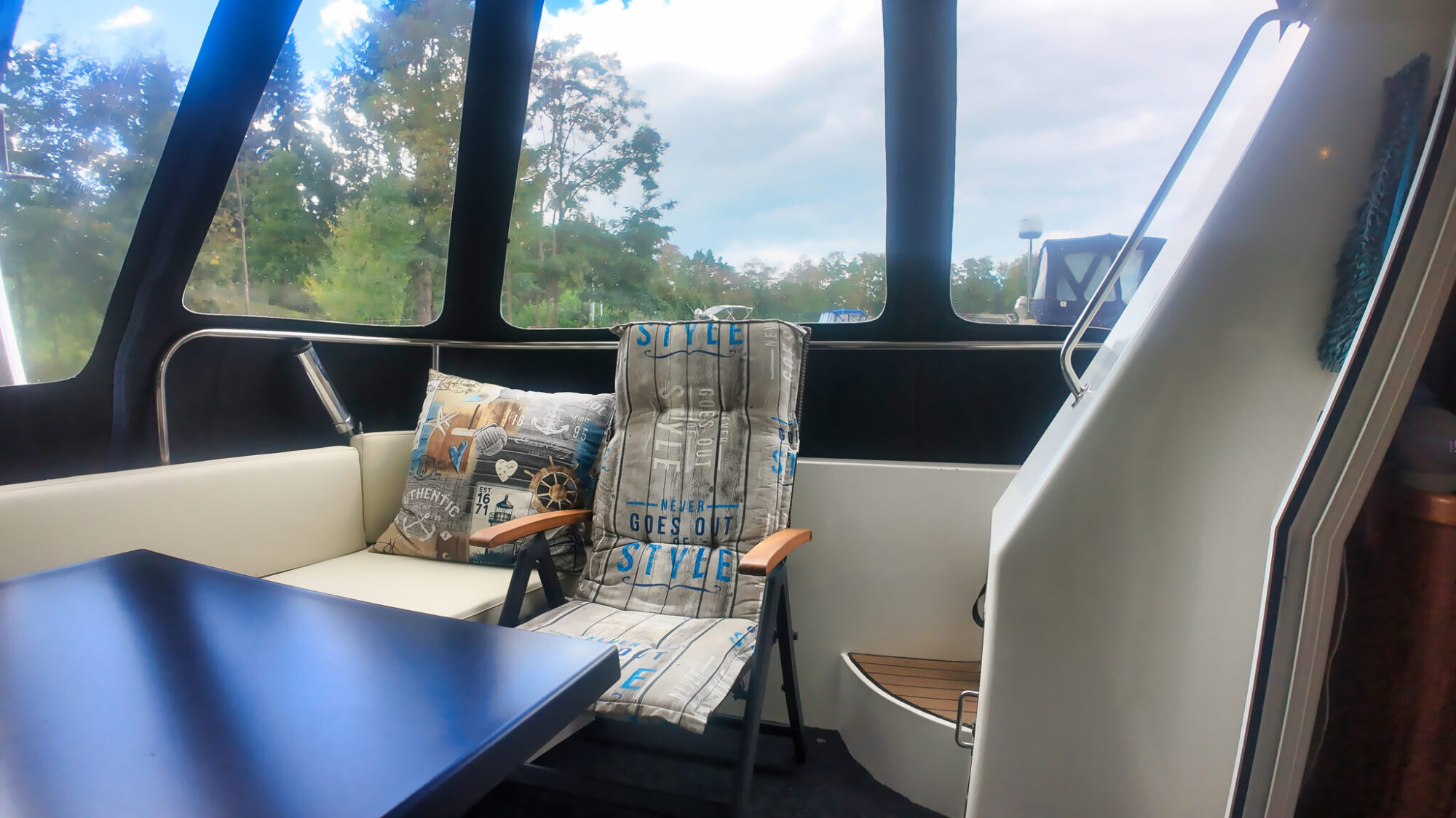 Neptunus 138 / 46 Flybridge Sedan