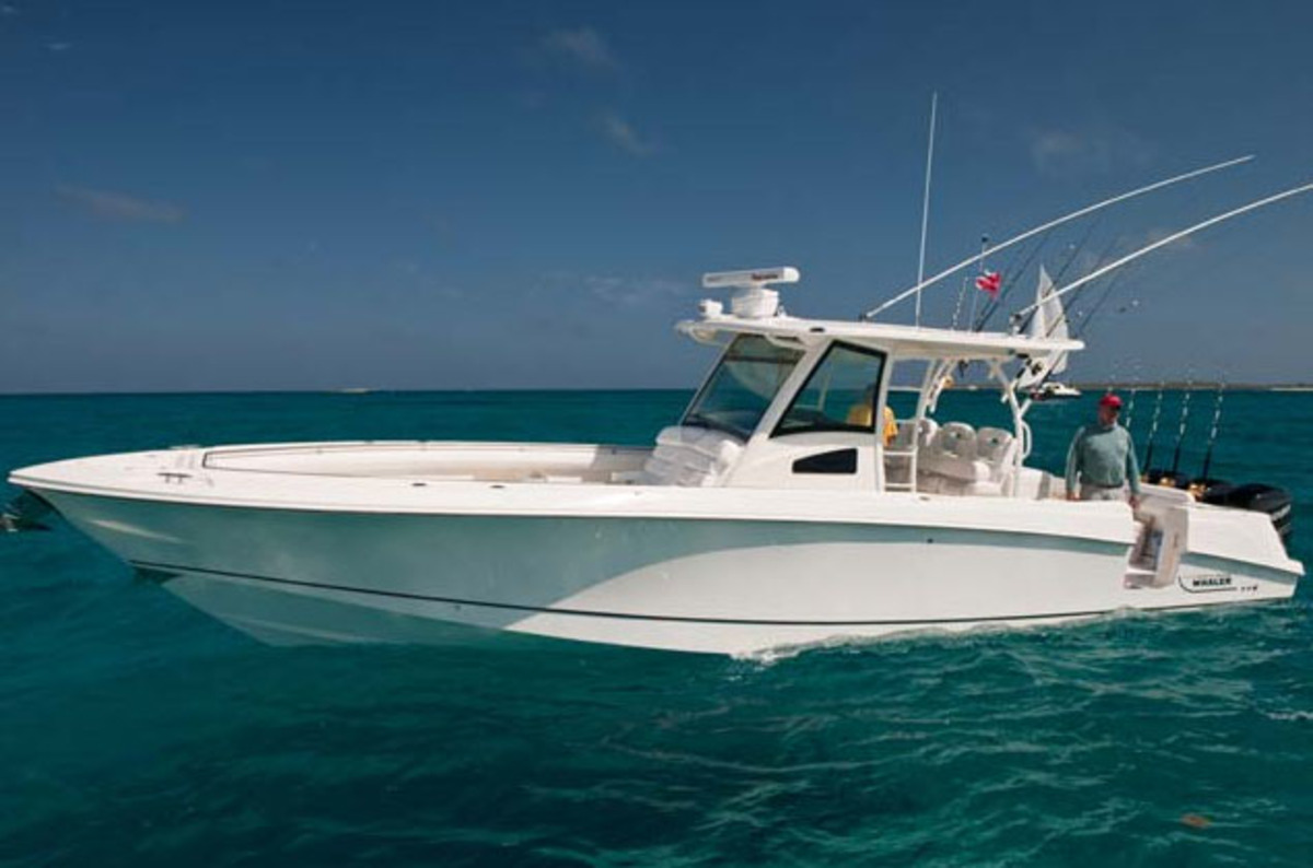 Boston Whaler 380 Outrage
