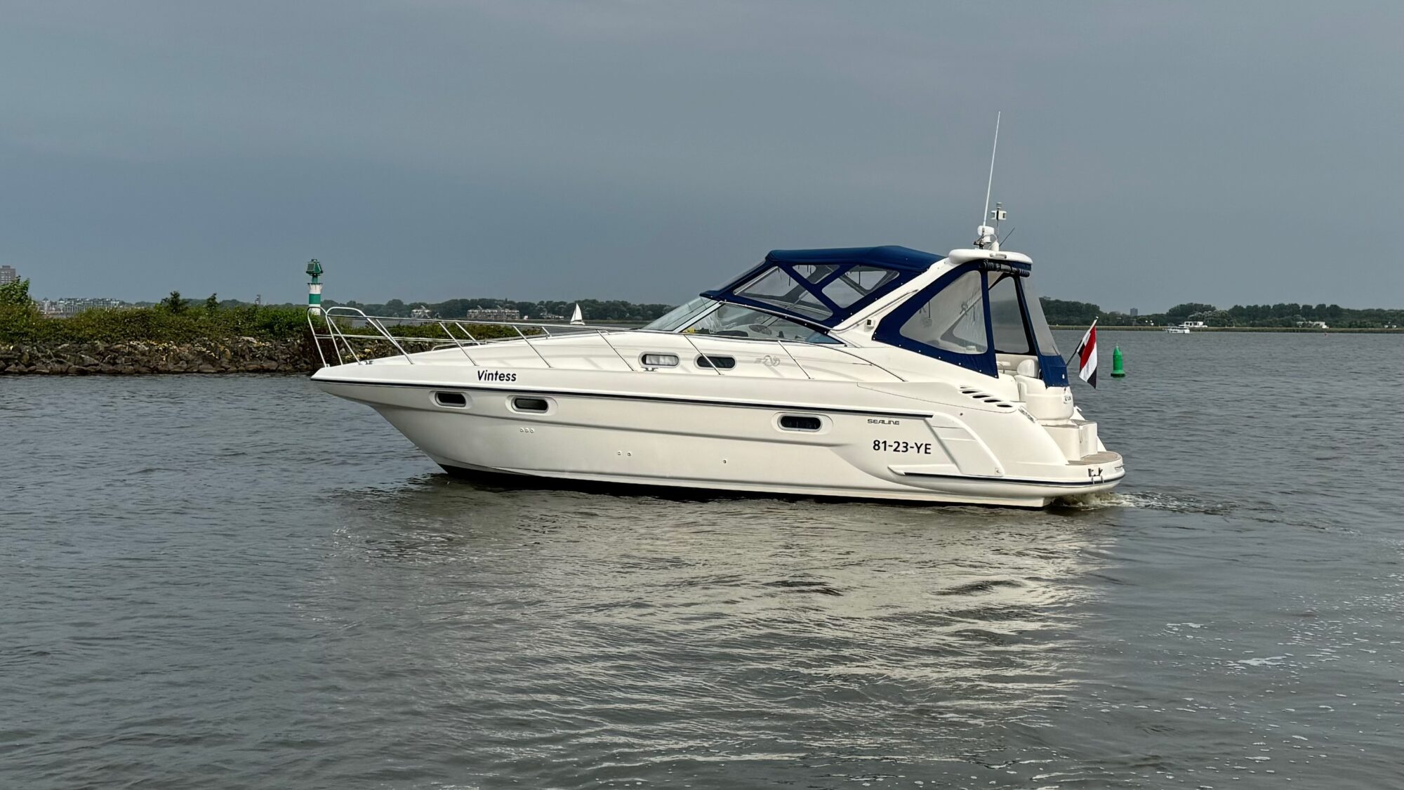 Sealine S37
