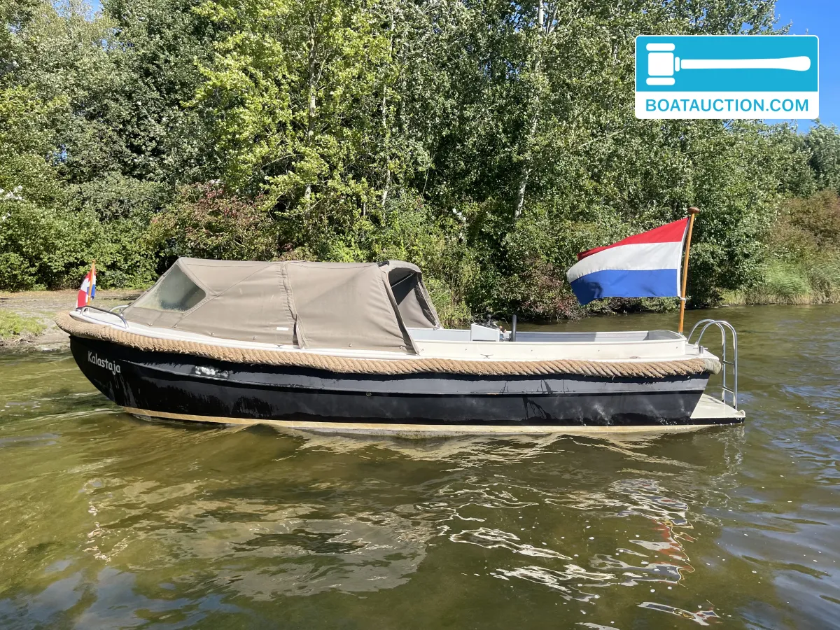 Sloop 650