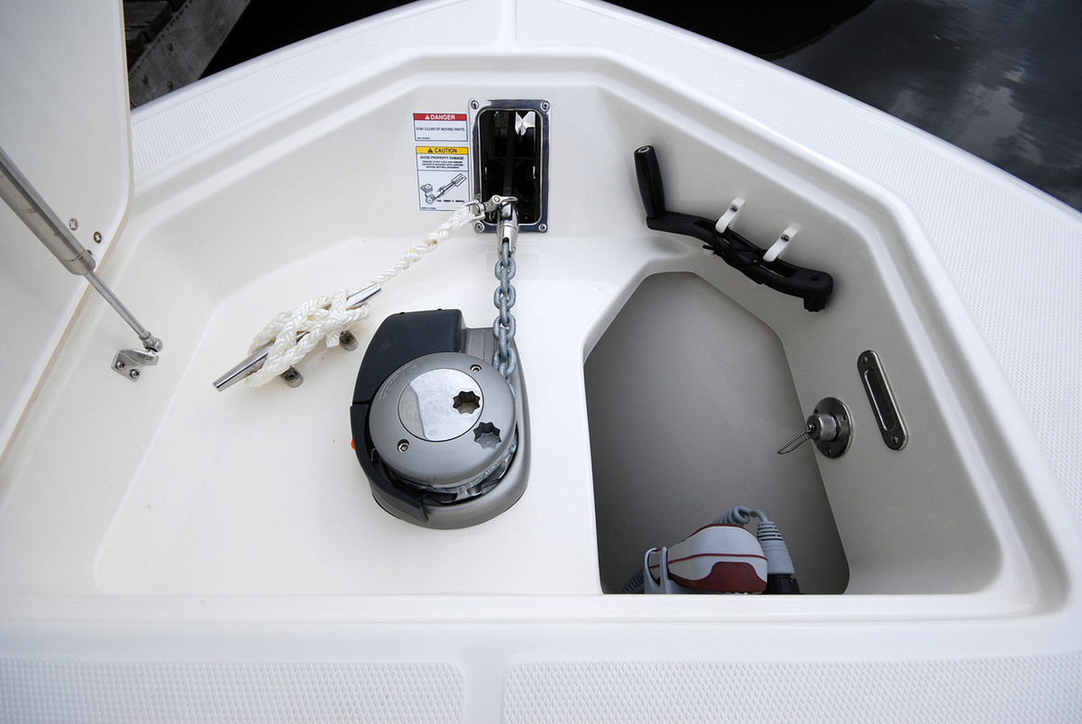 Boston Whaler 330 Outrage