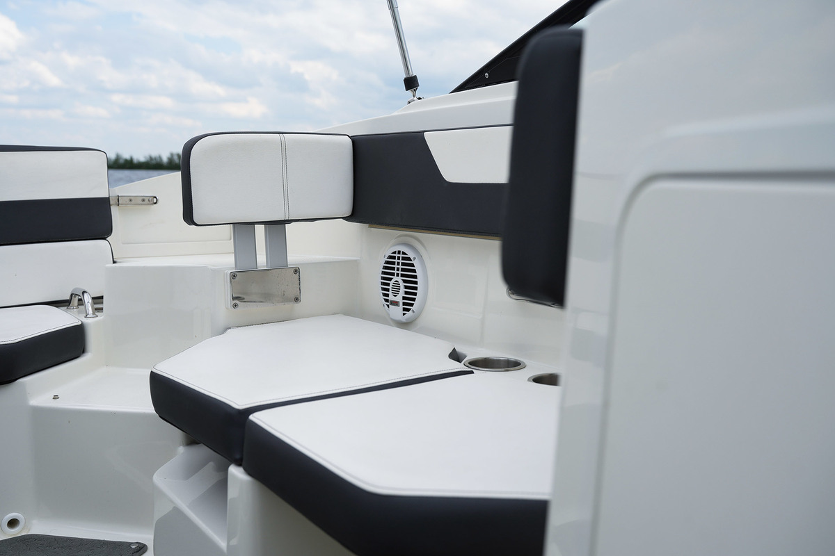 Sea Ray 19 SPX