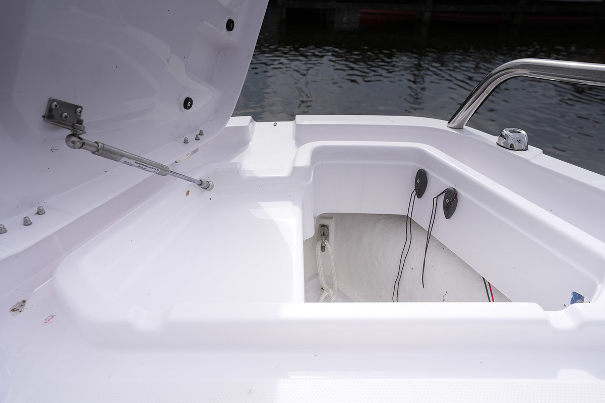 Axopar 29 XC Cross Cabin