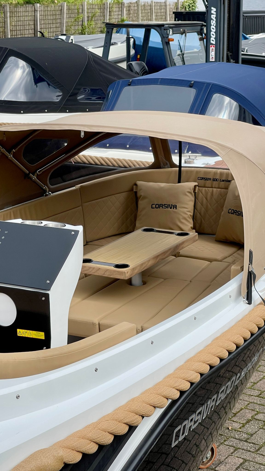 Corsiva 600 tender vaarklaar occasion hoofdfoto: 1