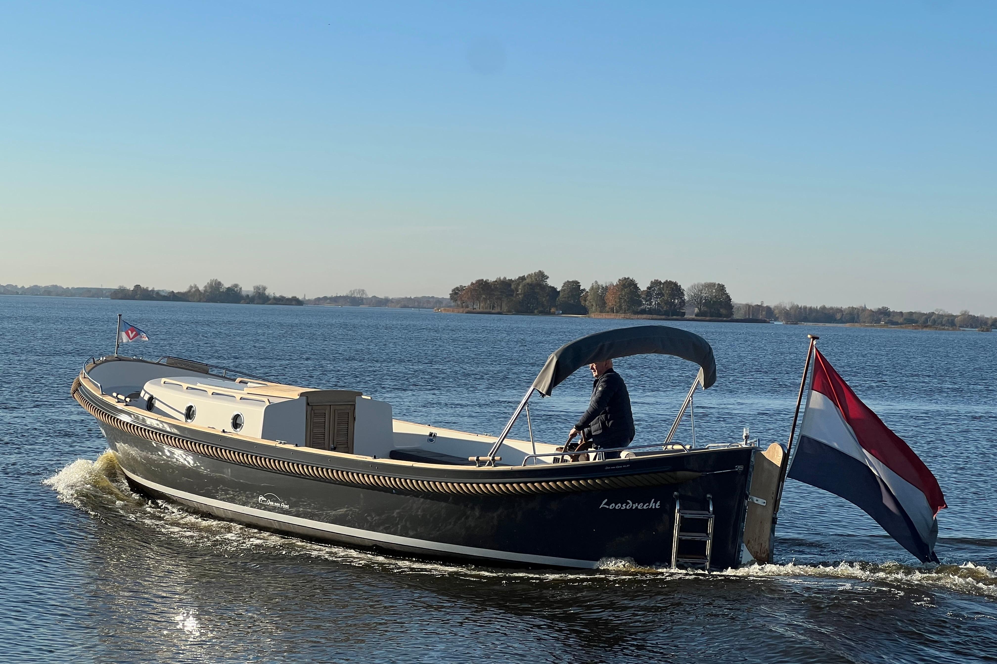 Jan Van Gent 10.35 Cabin