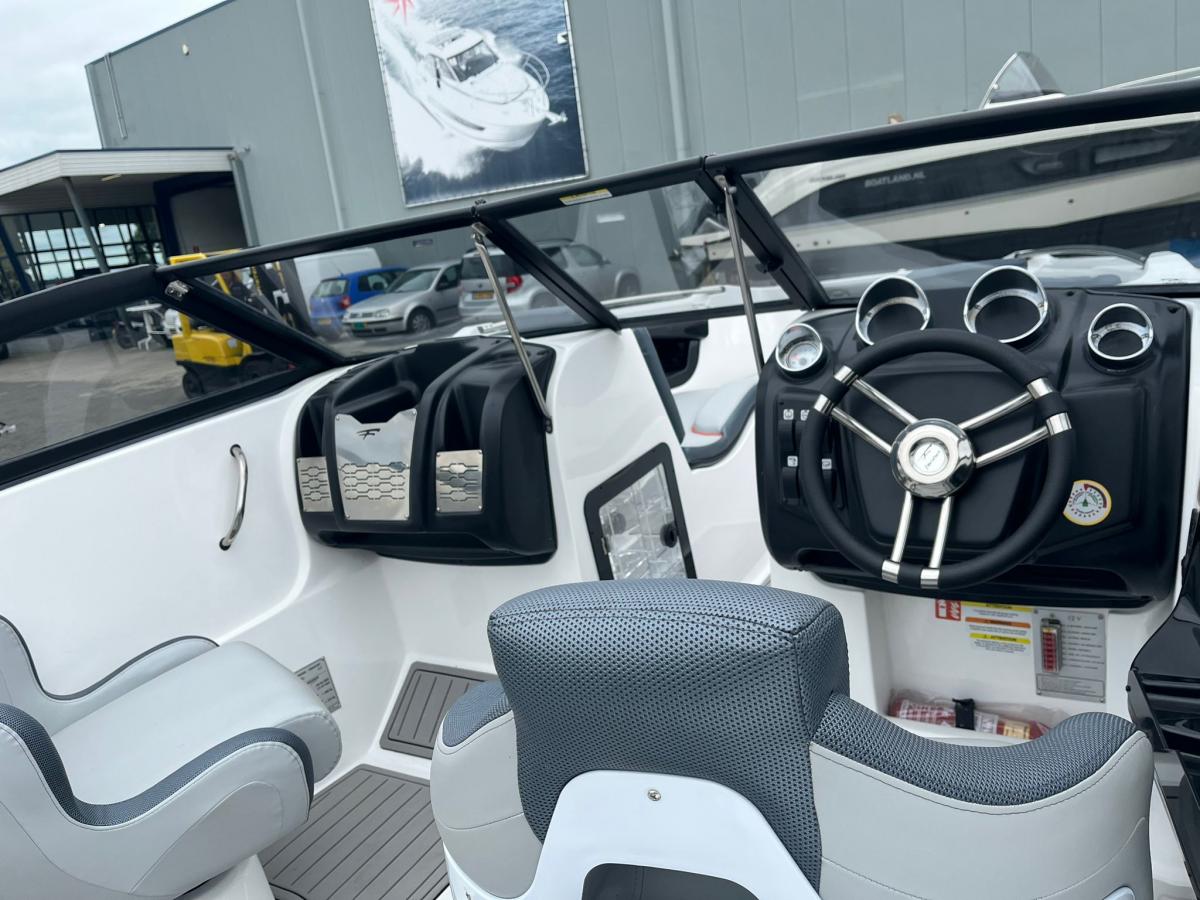 Fibrafort 212 Bowrider