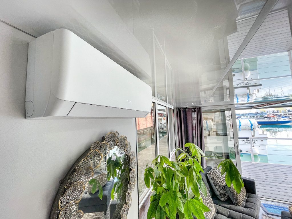 La Mare Houseboat Modern 16 ProLine