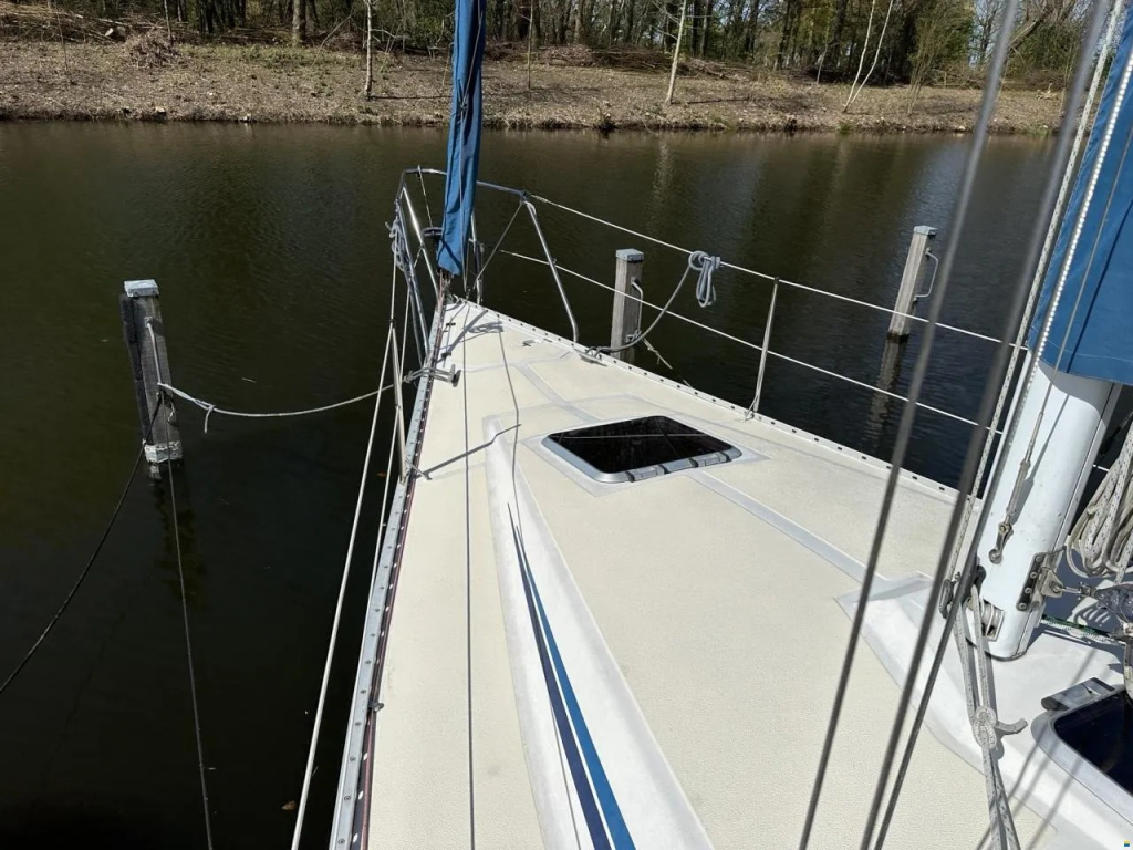 Hunter 28.5