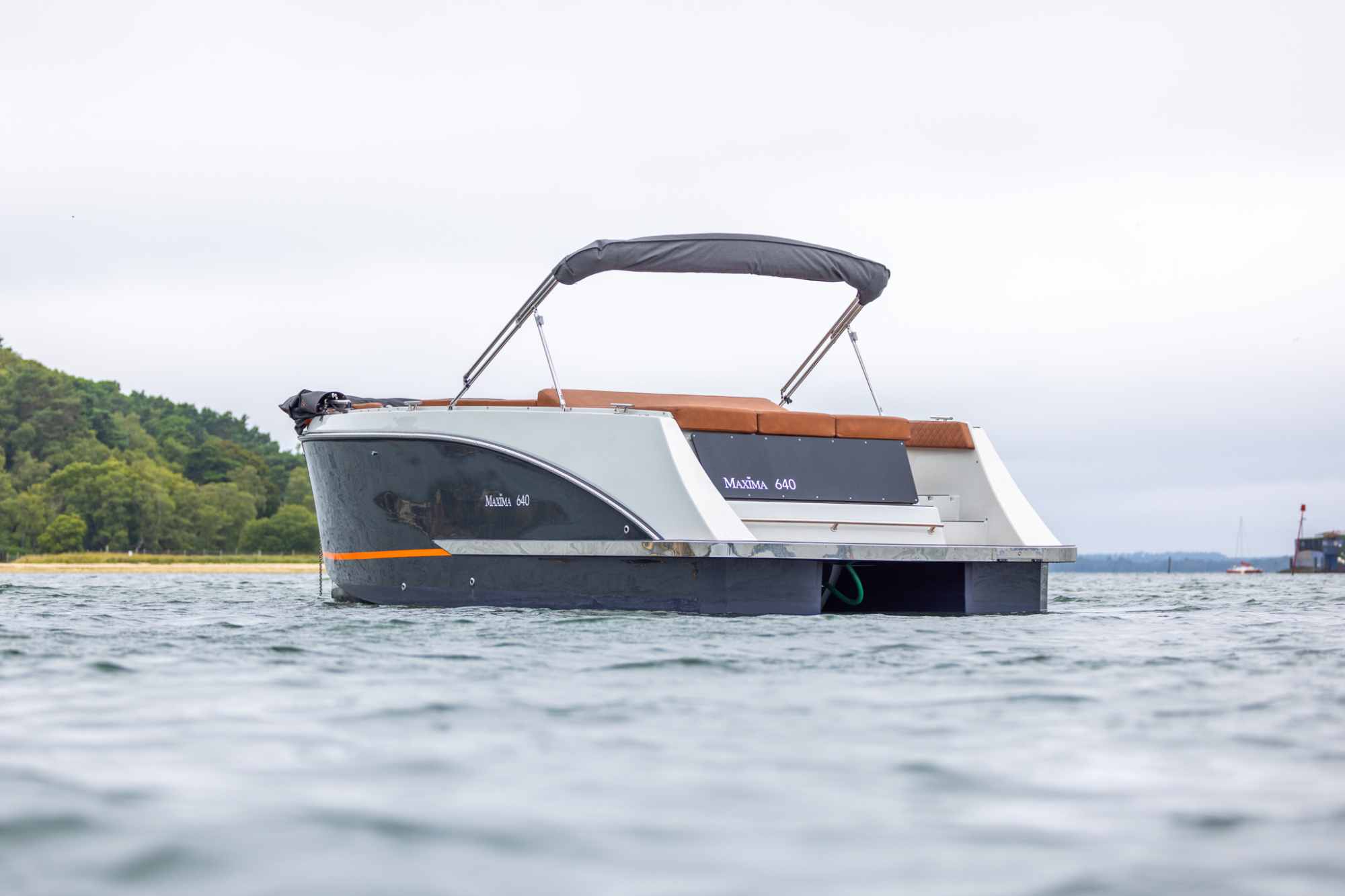 Maxima Boats 640