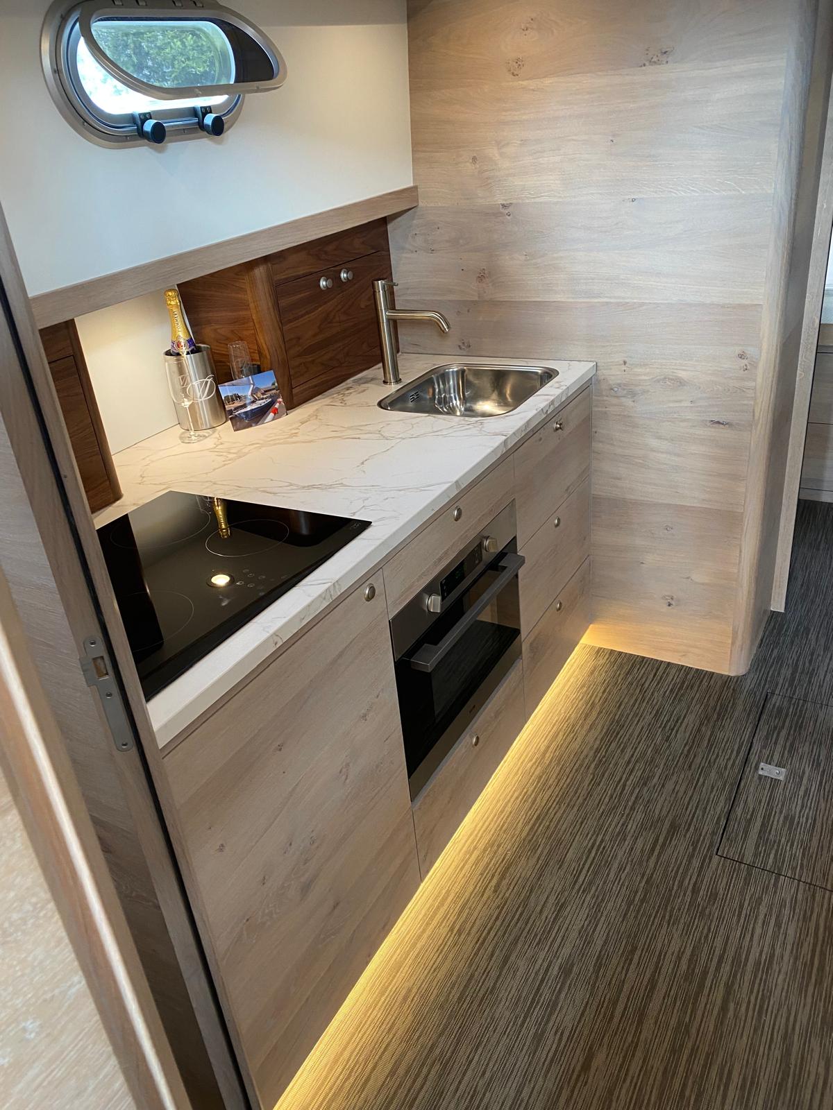 Vedette 10.30 Cabin Comfort Line