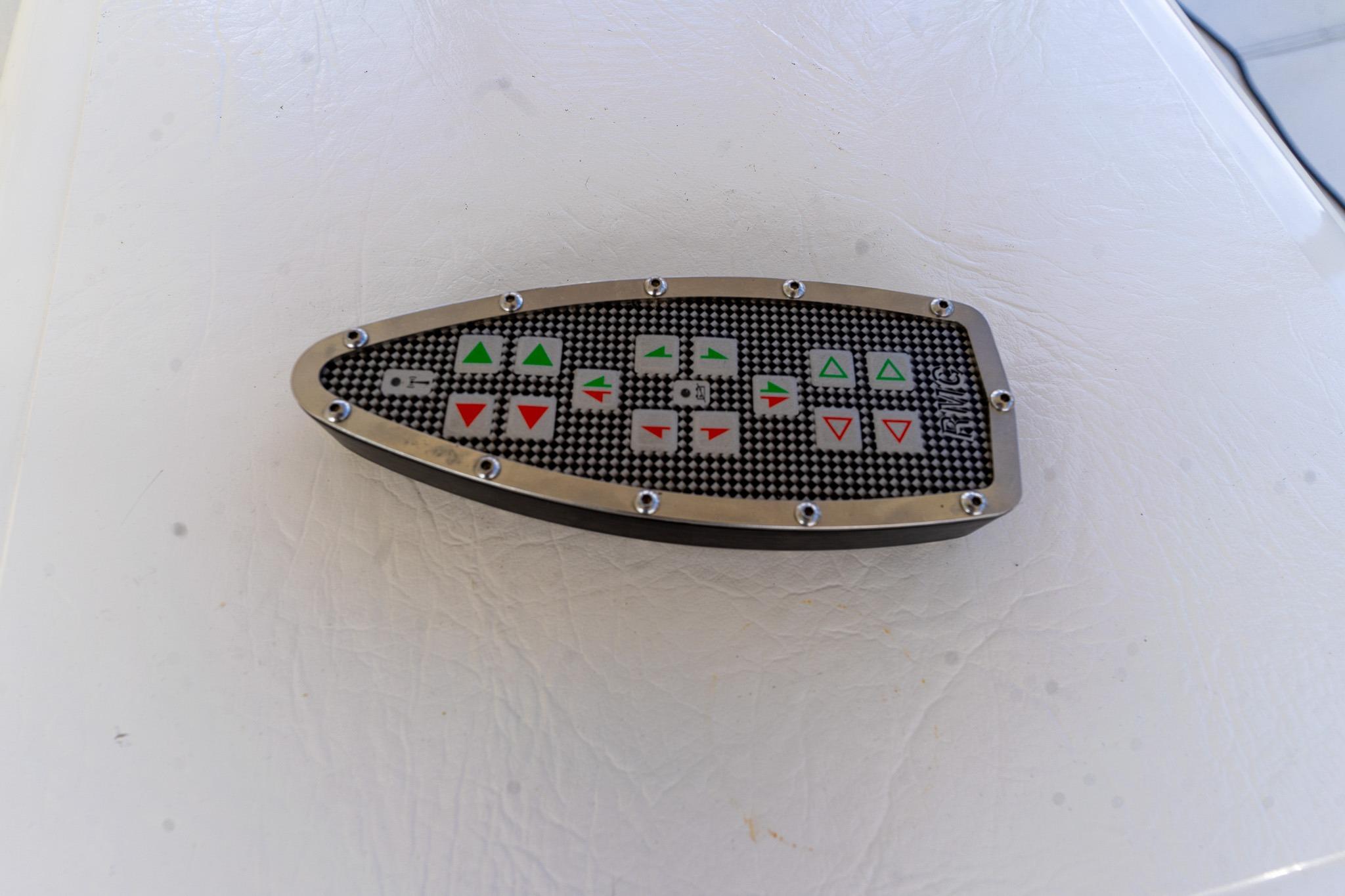 Cruisers Yachts 415 Express Motoryacht