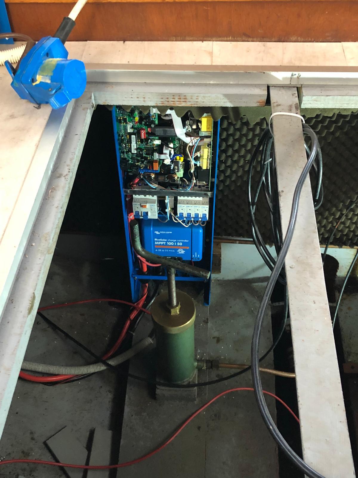 Veerdörn 13.00 Flybridge