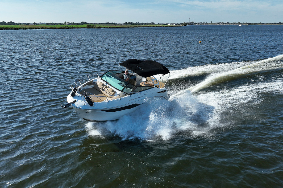 Sea Ray Sundancer 290