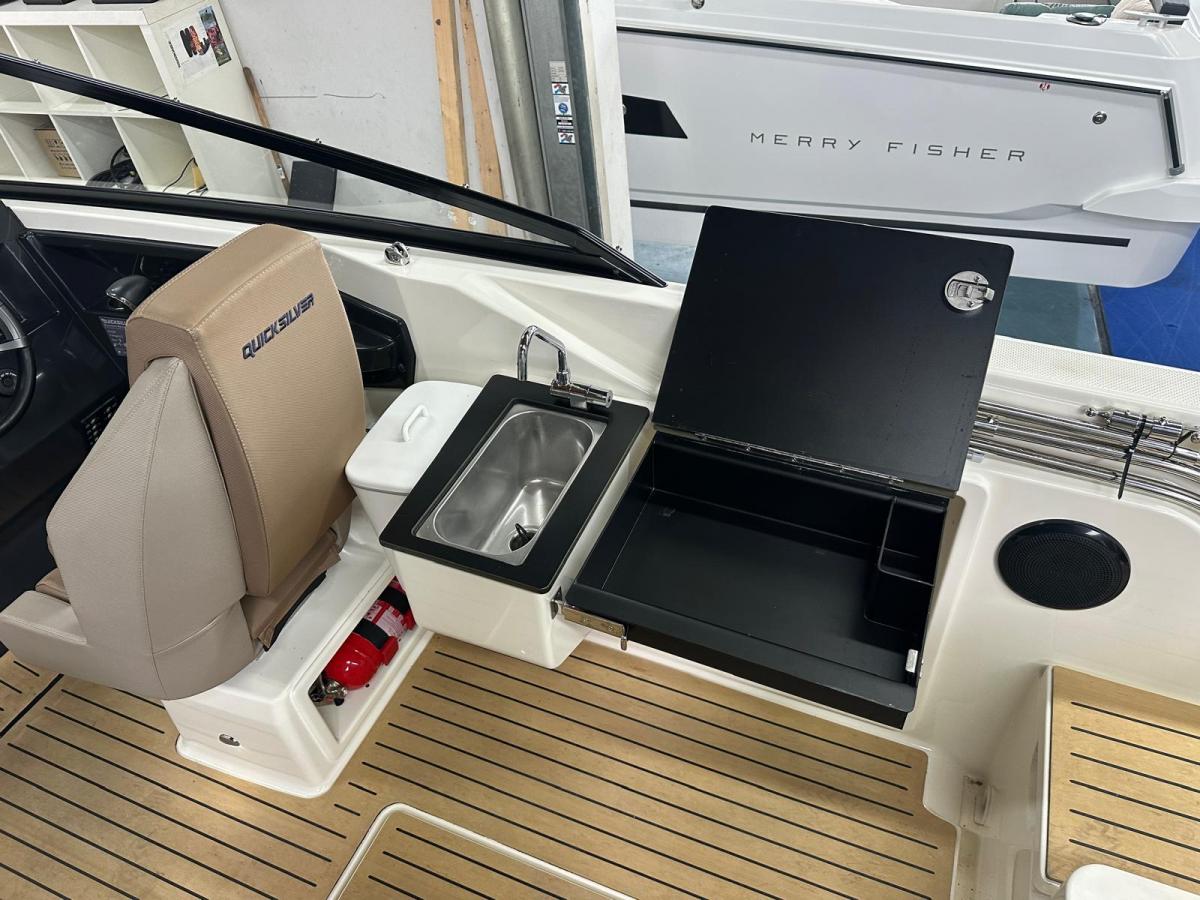 Quicksilver 675 Activ Cruiser