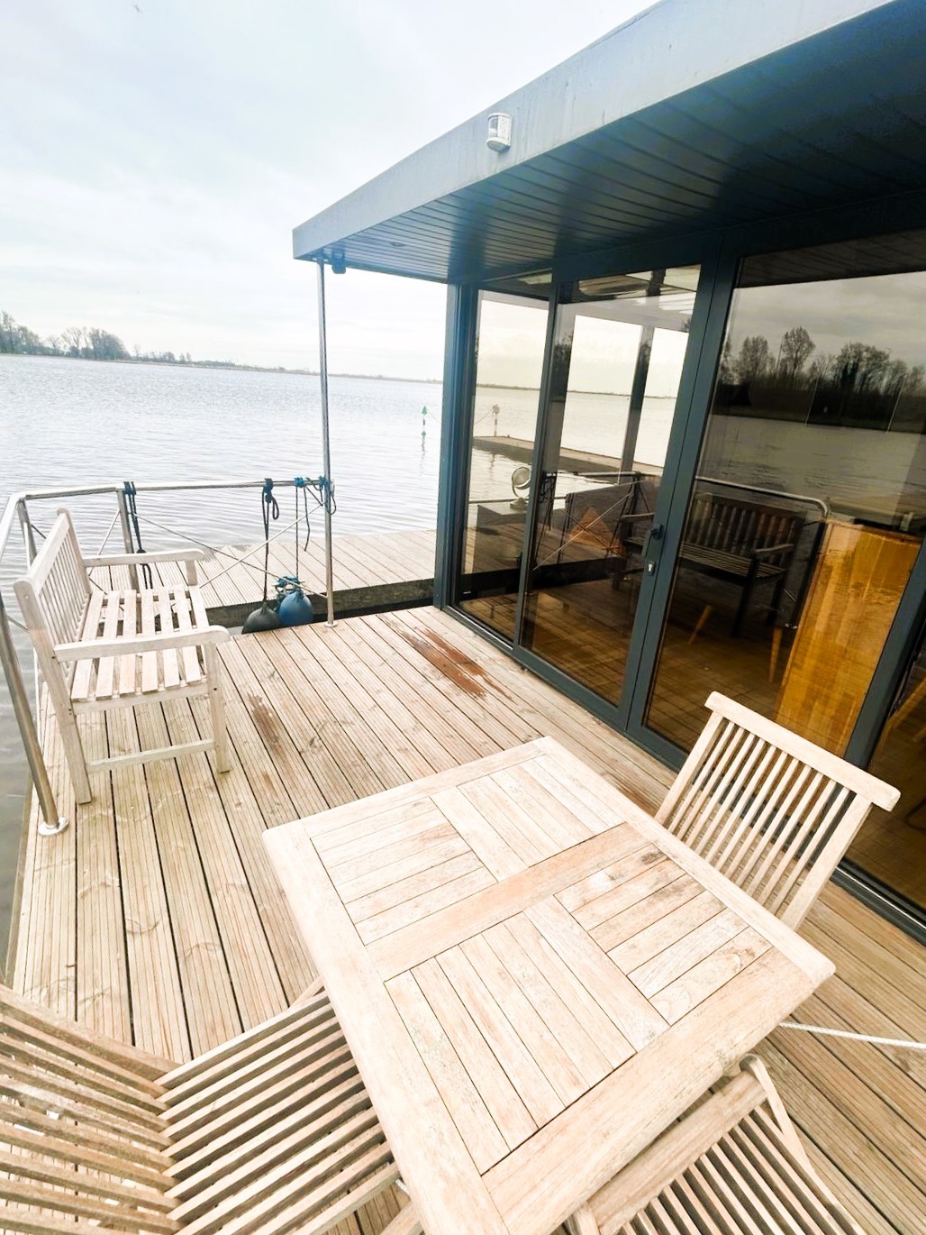 Campi 400, Met Ligplaats In Uitgeest