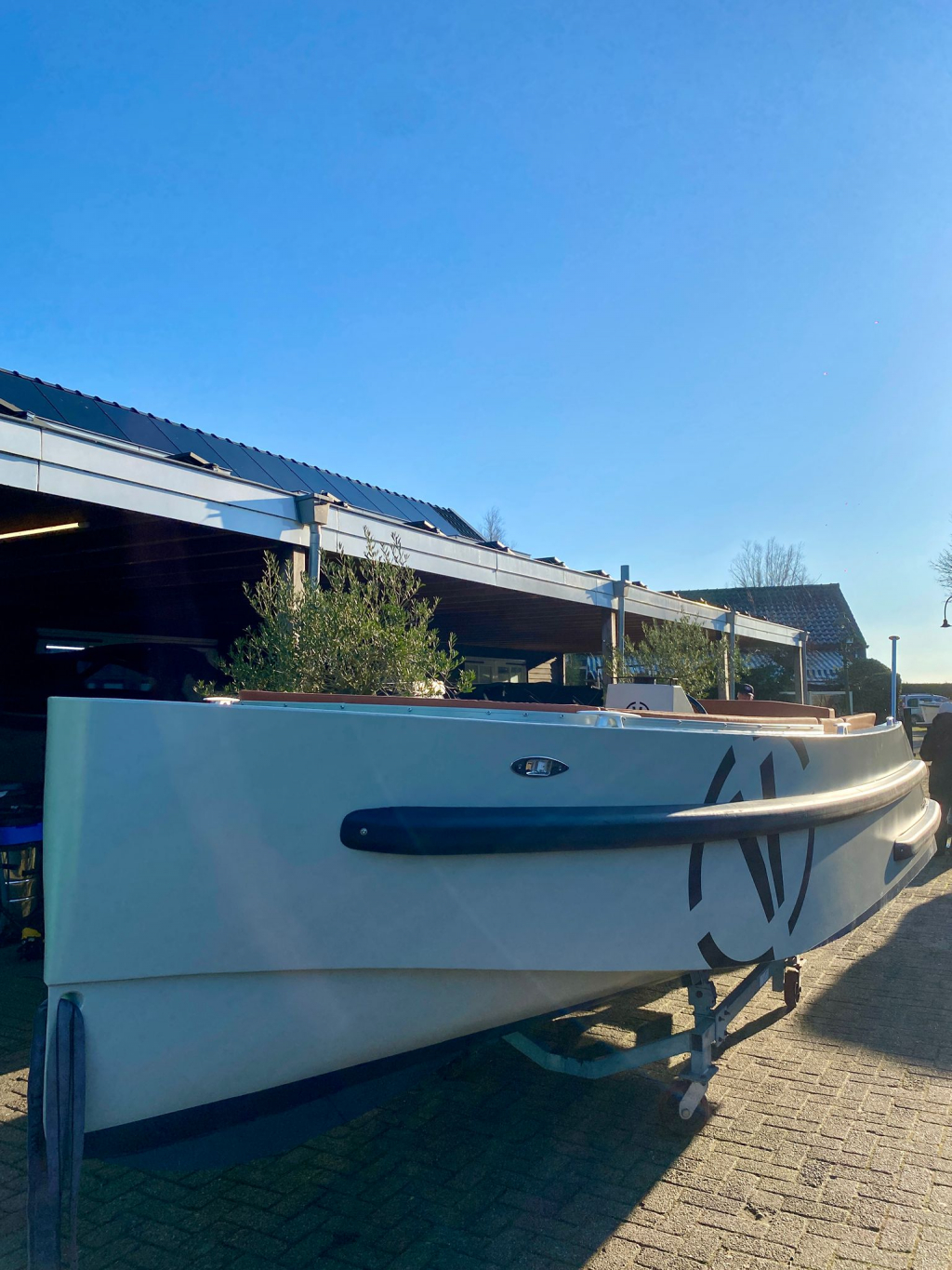 Van Vossen 650 e tender Electra Gray