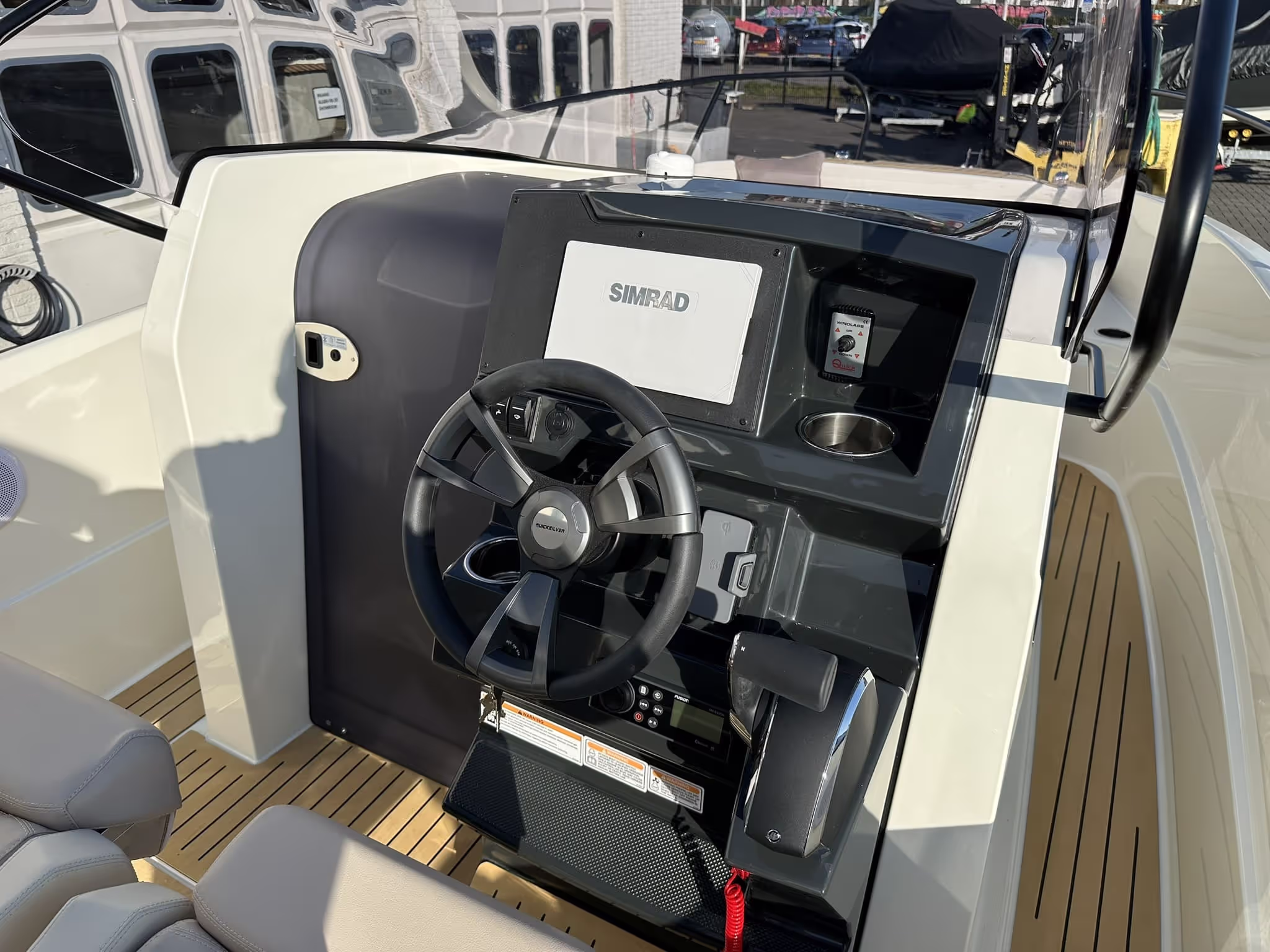 Quicksilver 705 Open