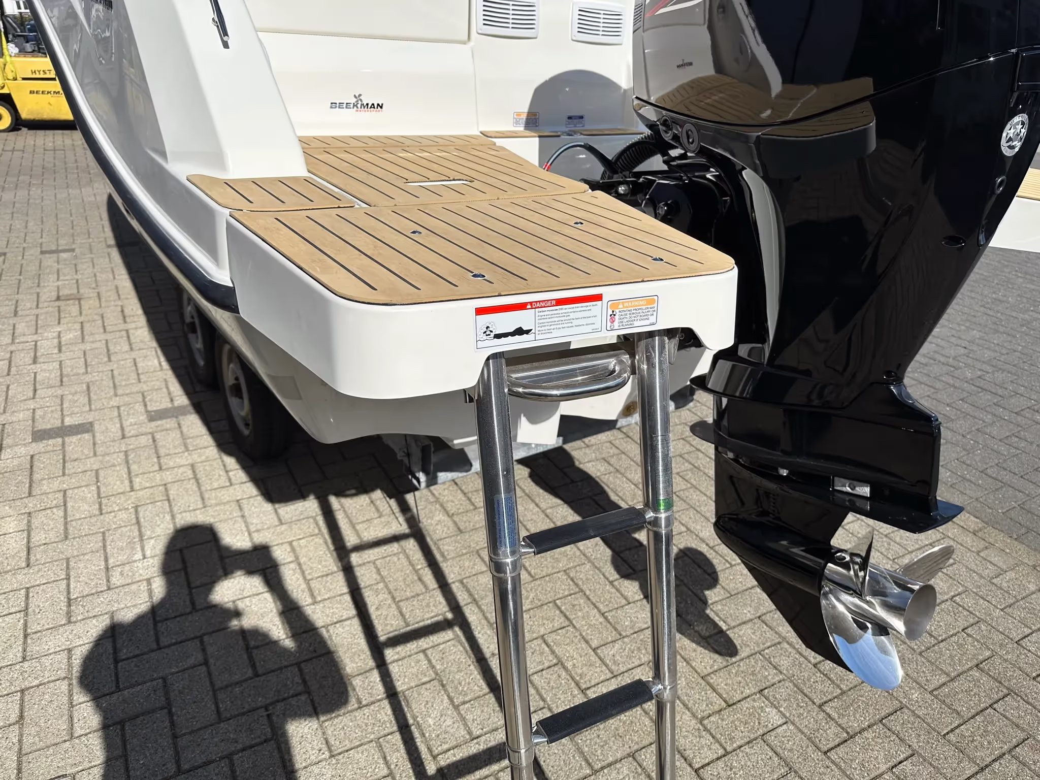 Quicksilver 605 Open