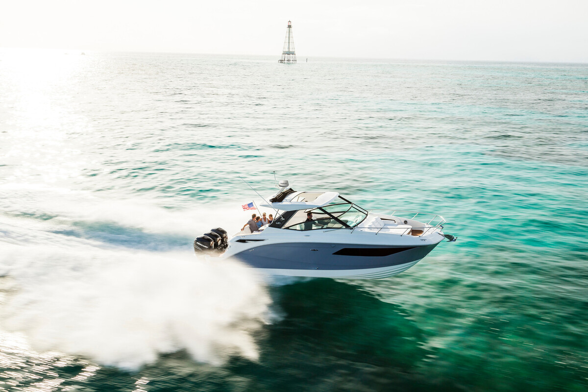 Sea Ray Sundancer 320 OB hoofdfoto: 1