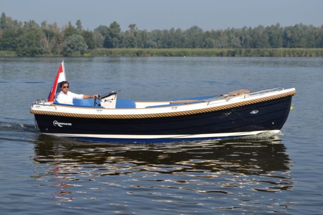 Waterspoor 630 DE GROOTSTE SLOEPENSHOWROOM VAN NEDERLAND