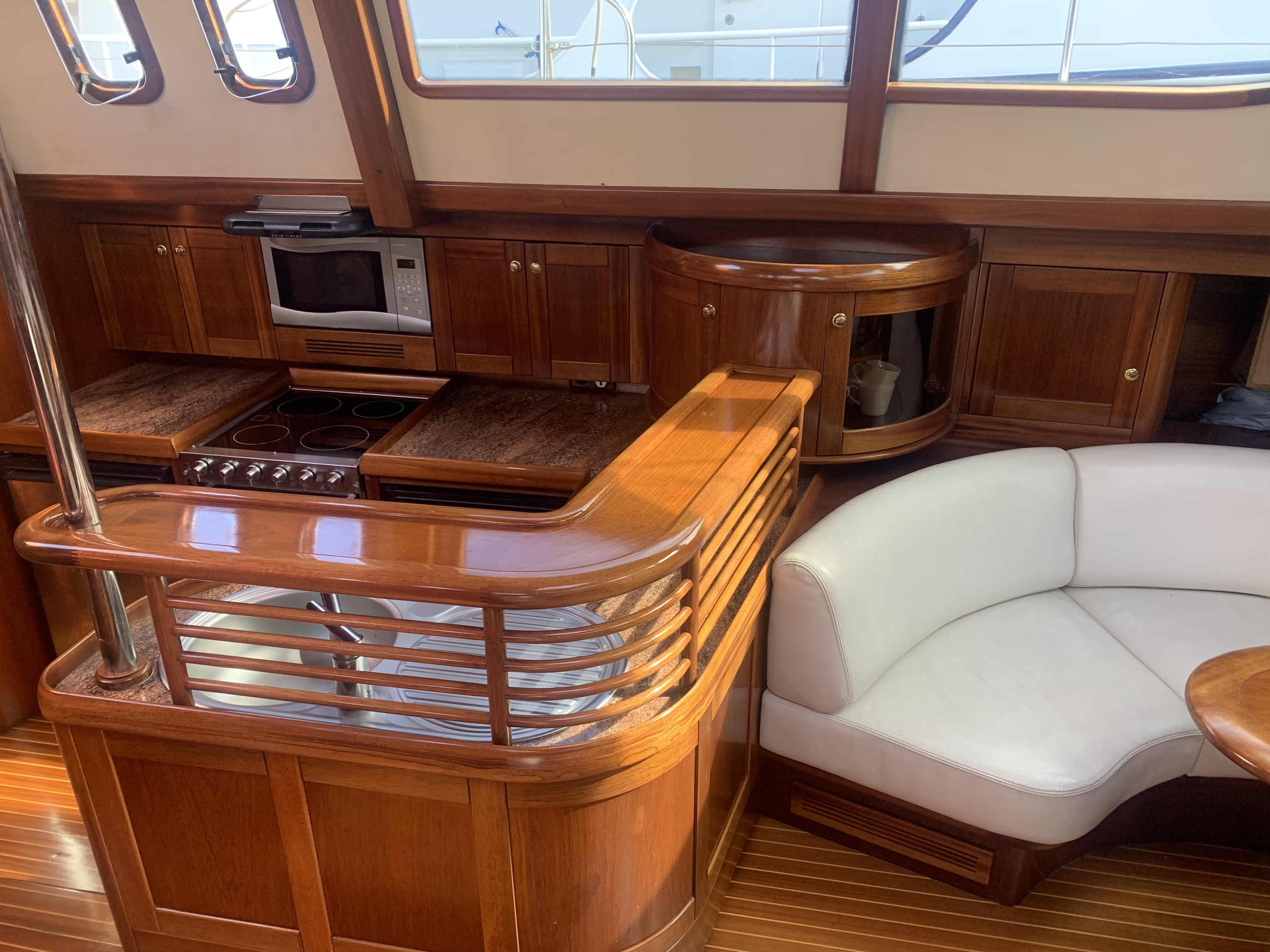 Lagoon Royal Classic 66