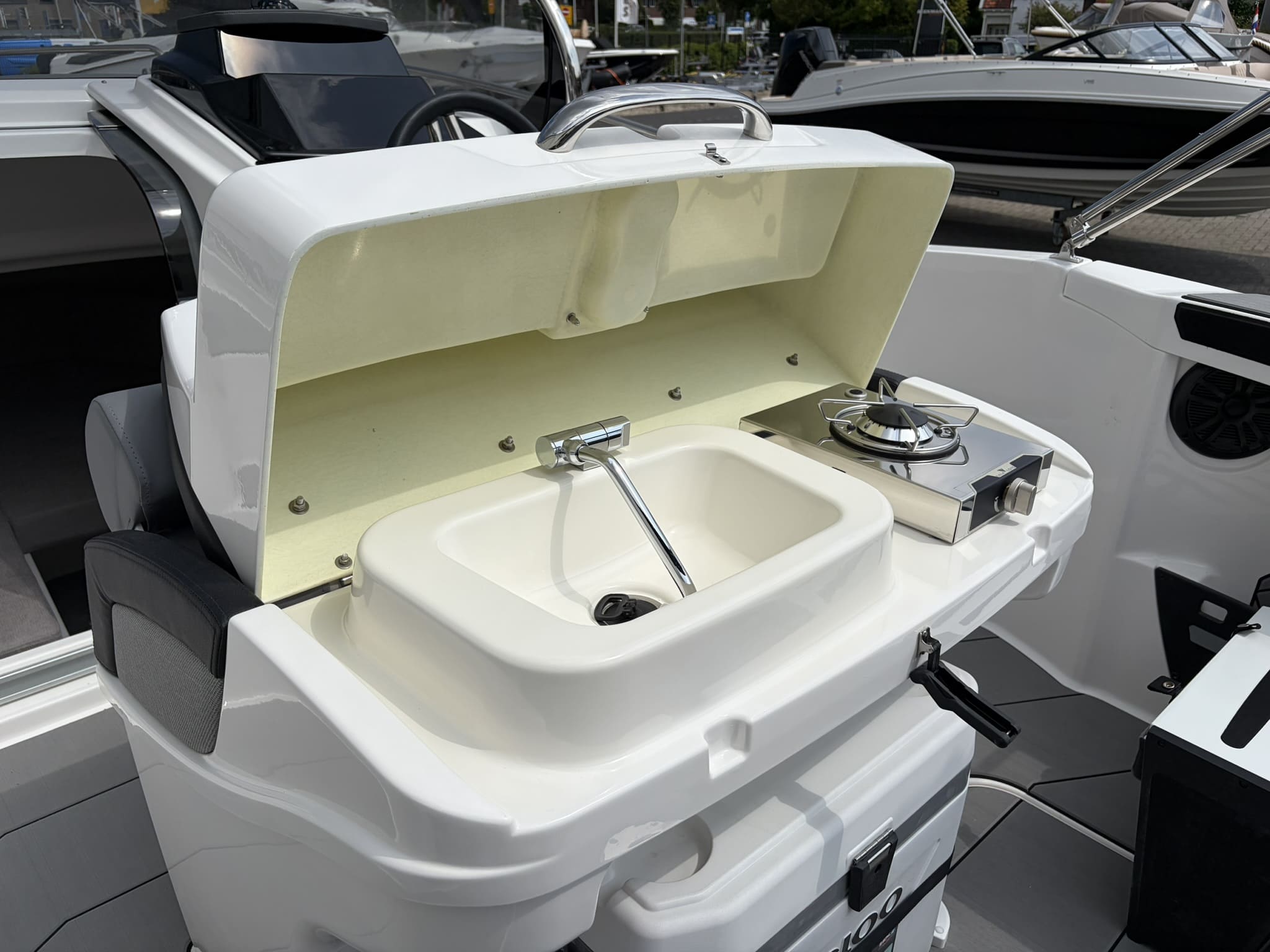 Karnic SL642 Sundeck