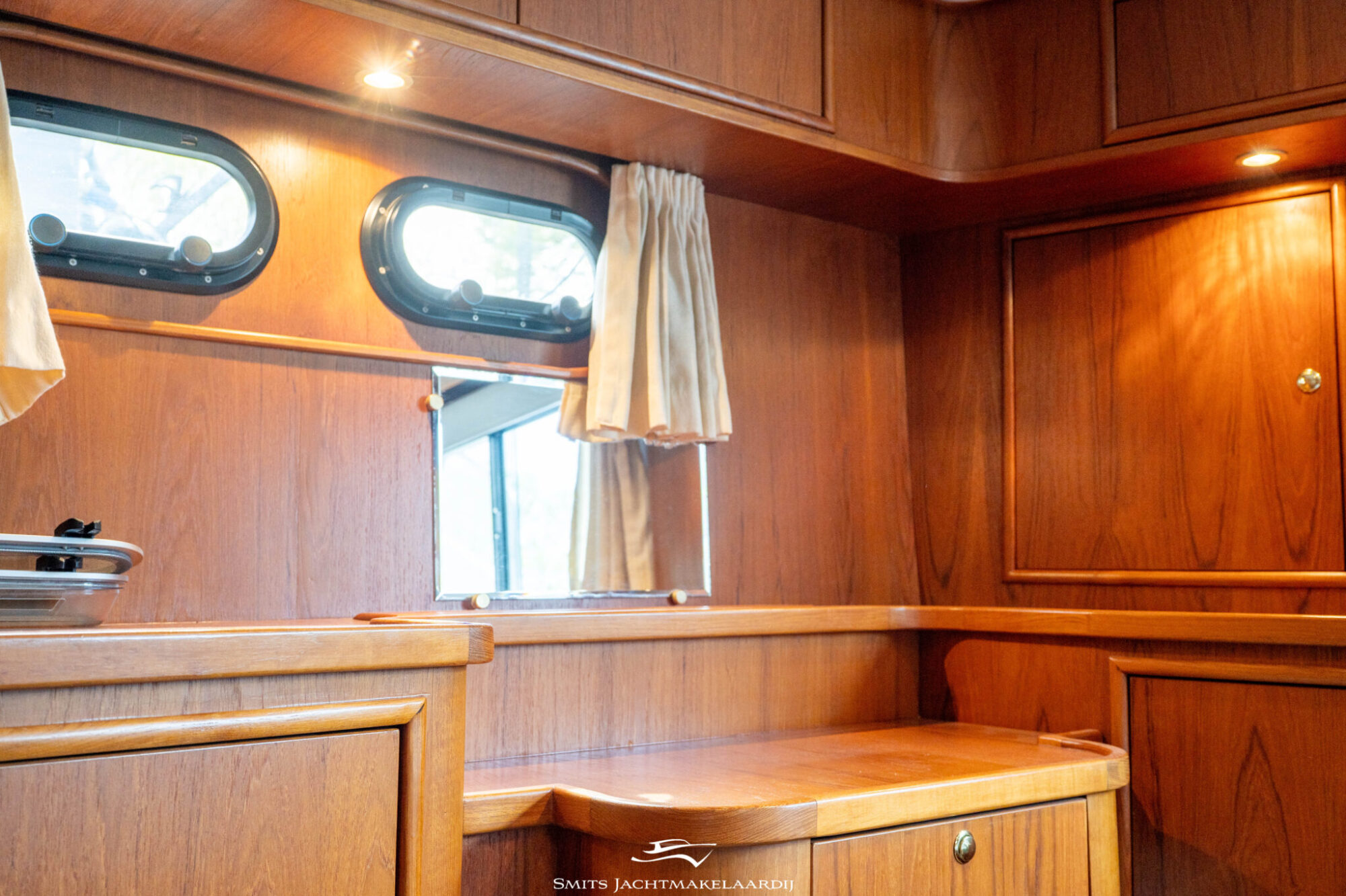 Van den Hoven Allure 155 Cabrio