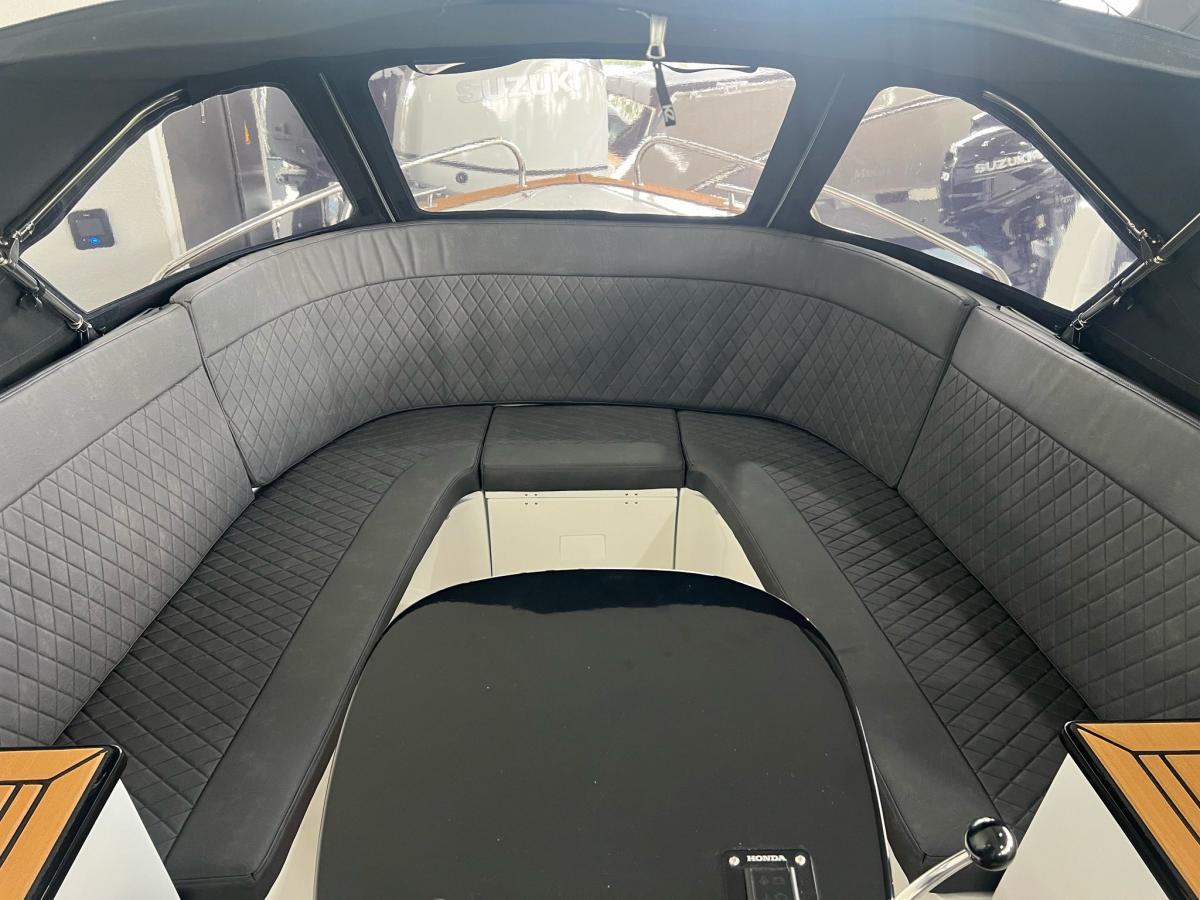 Maxima 620 Retro Tender