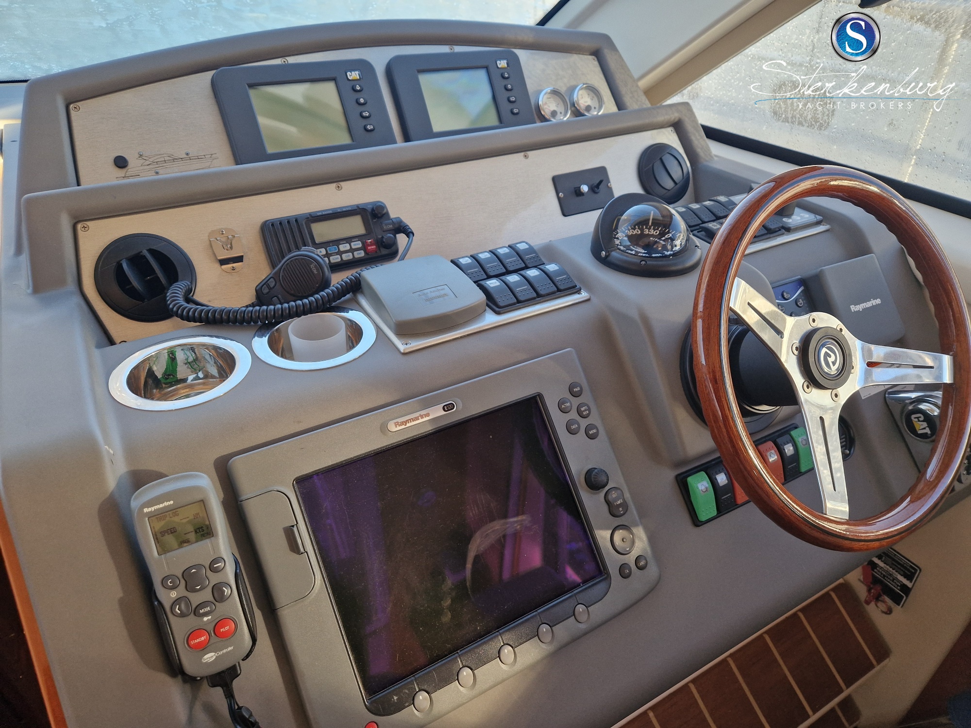 Rivièra 4700 Sport Yacht