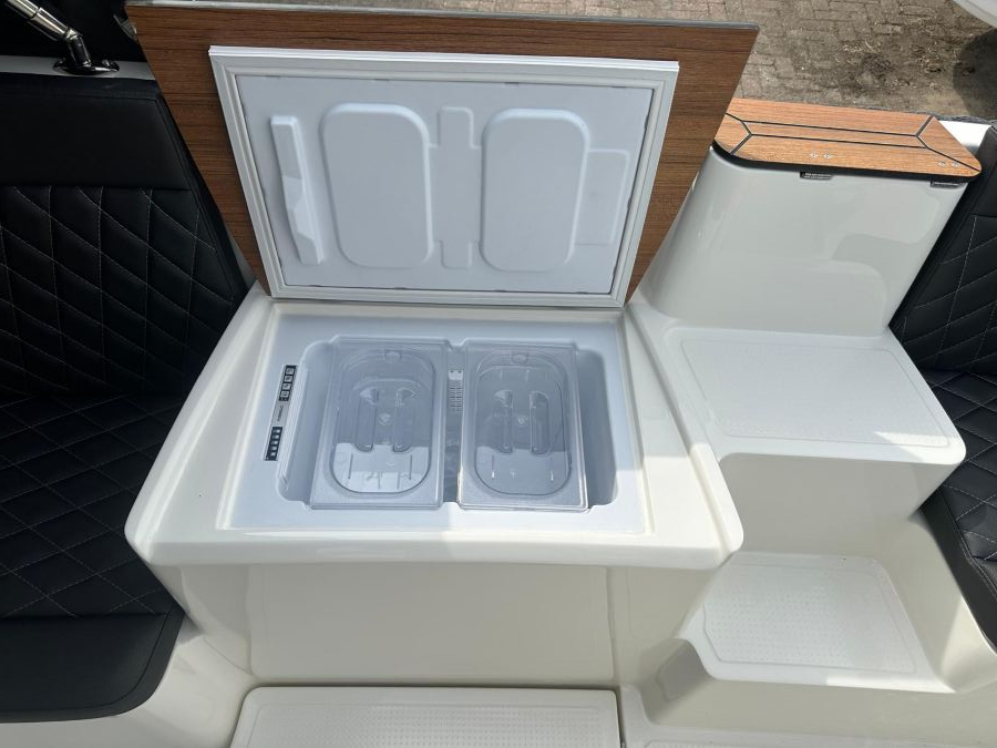 Oud huijzer 740 tender Loosdrecht