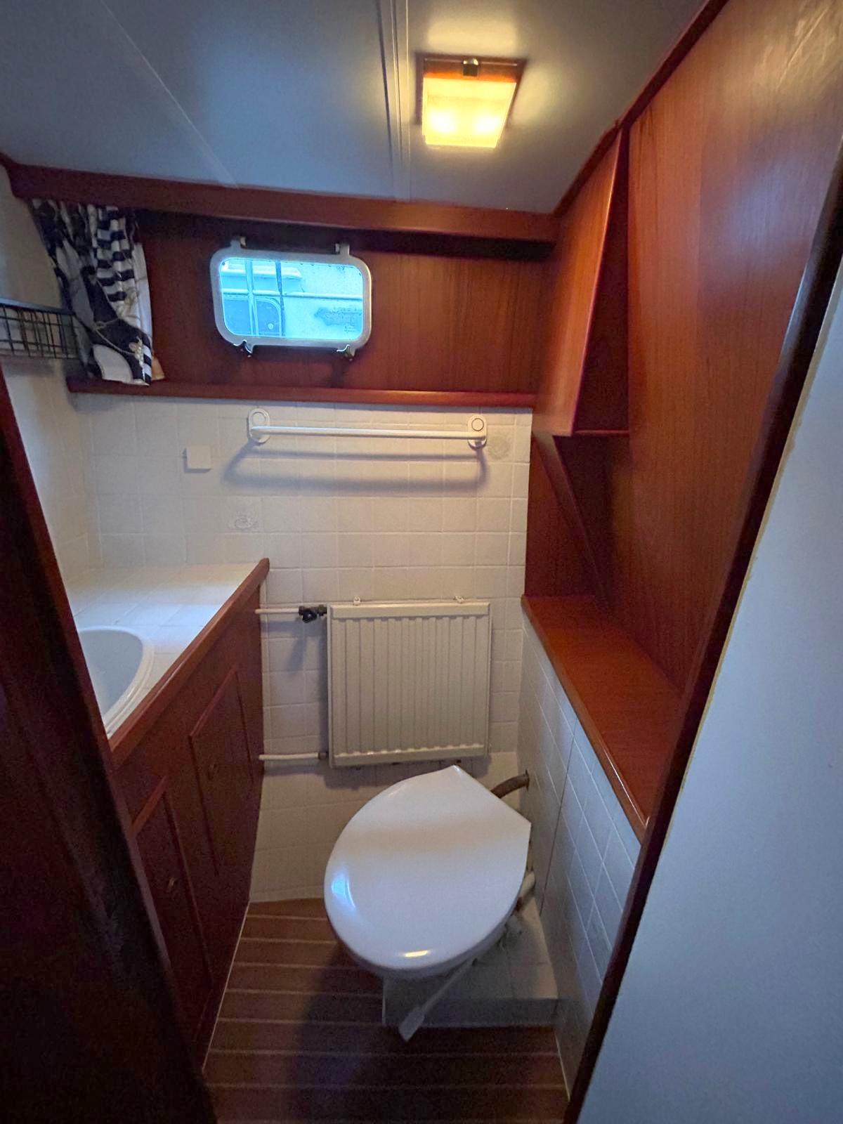 Monty Bank Monty Bank Kotter 41 AK Cabrio