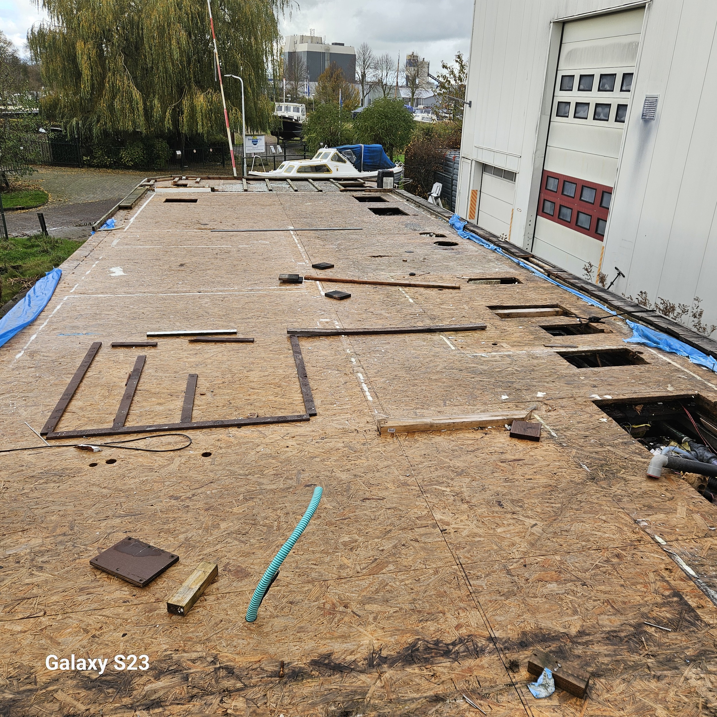 LST Boatin (onderstel) Houseboat