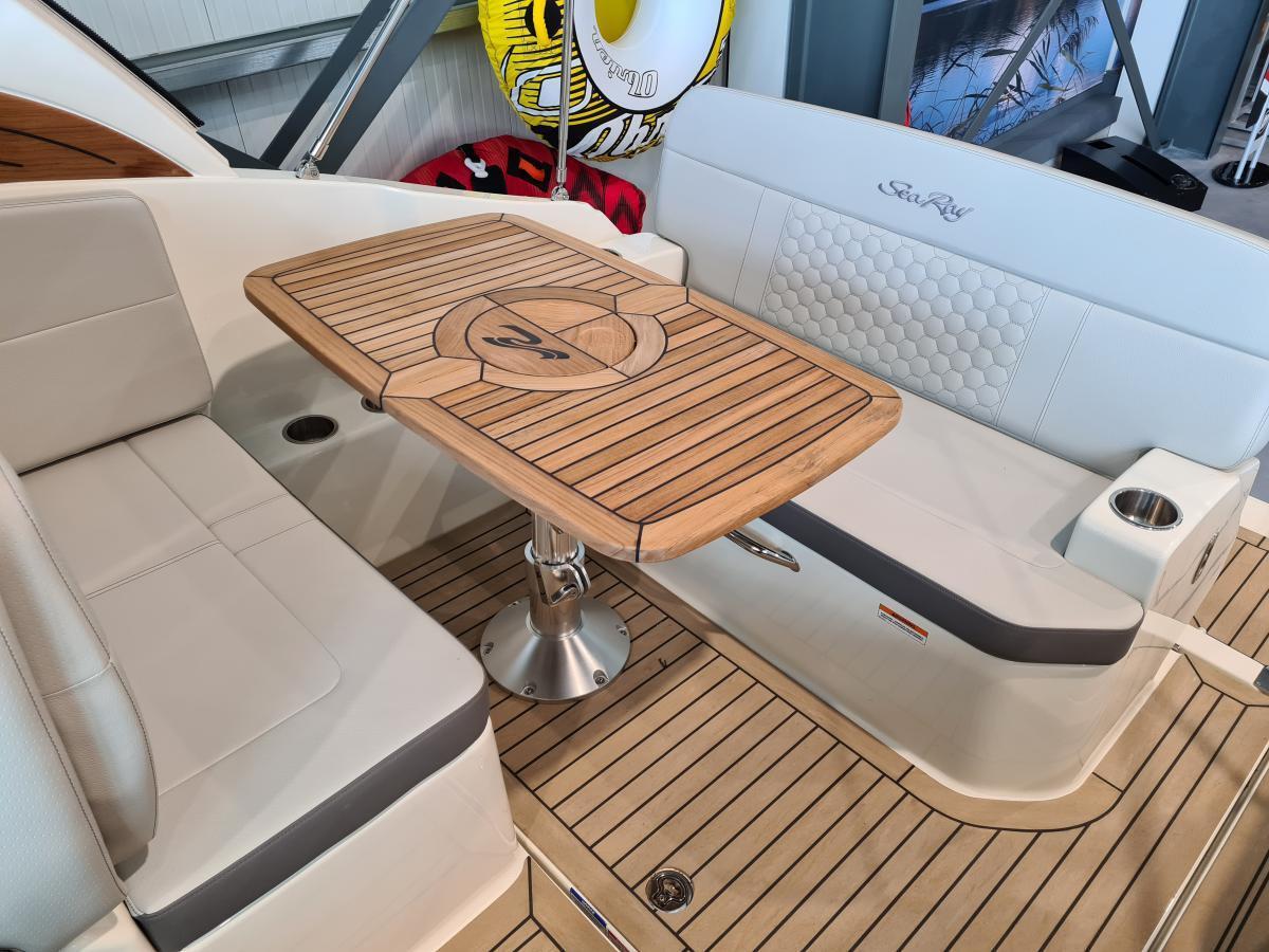 Sea Ray Sundancer 265