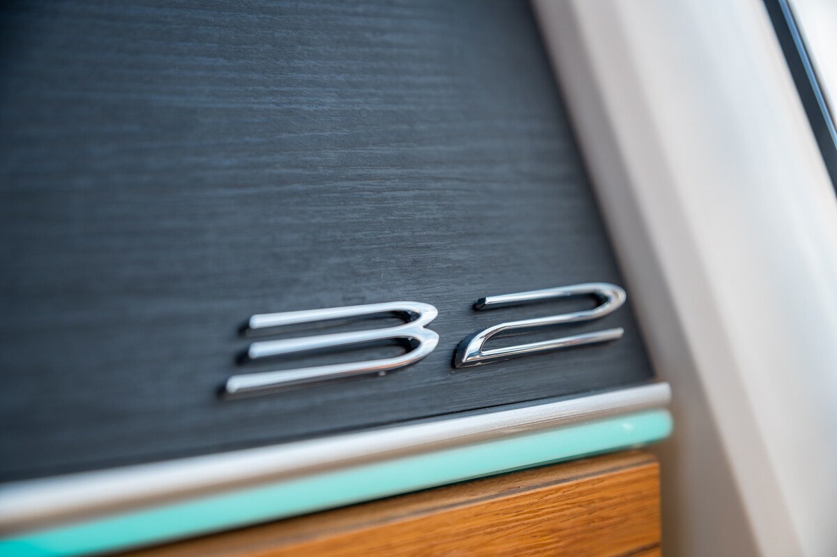 Alfastreet Marine 32 Cabin Sport - Outboard Series