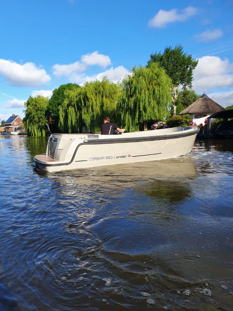 Corsiva 650 tender DE GROOTSTE SLOEPENSHOWROOM VAN NEDERLAND