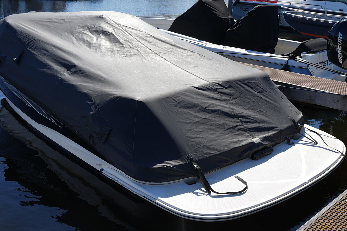 Bayliner 225