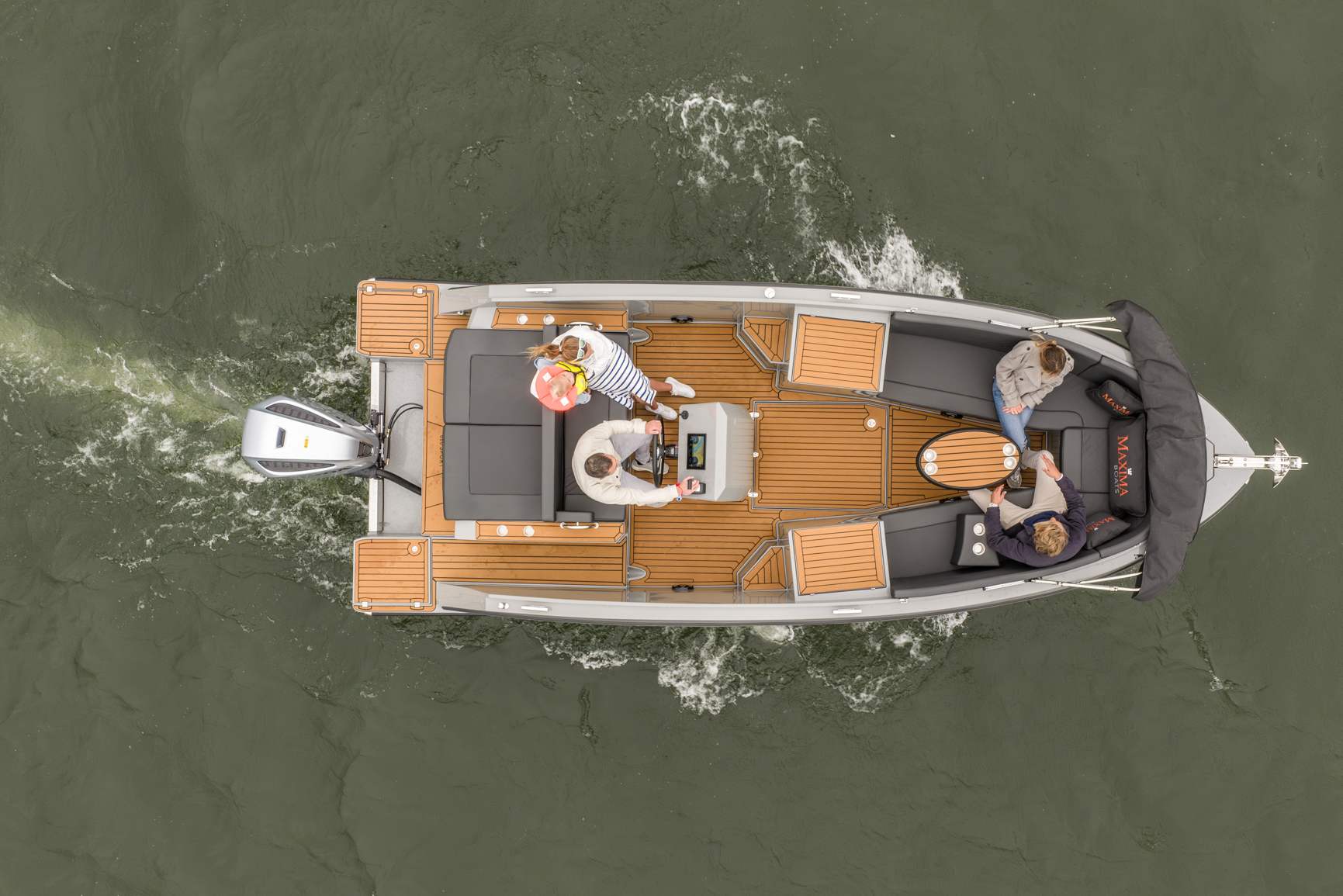 Maxima Boats 680 Sport Lounge met Honda 150 pk op voorraad!