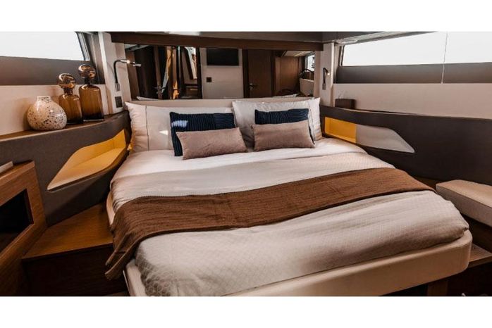 Wellcraft 44 Explorer FKA Wellcraft 435