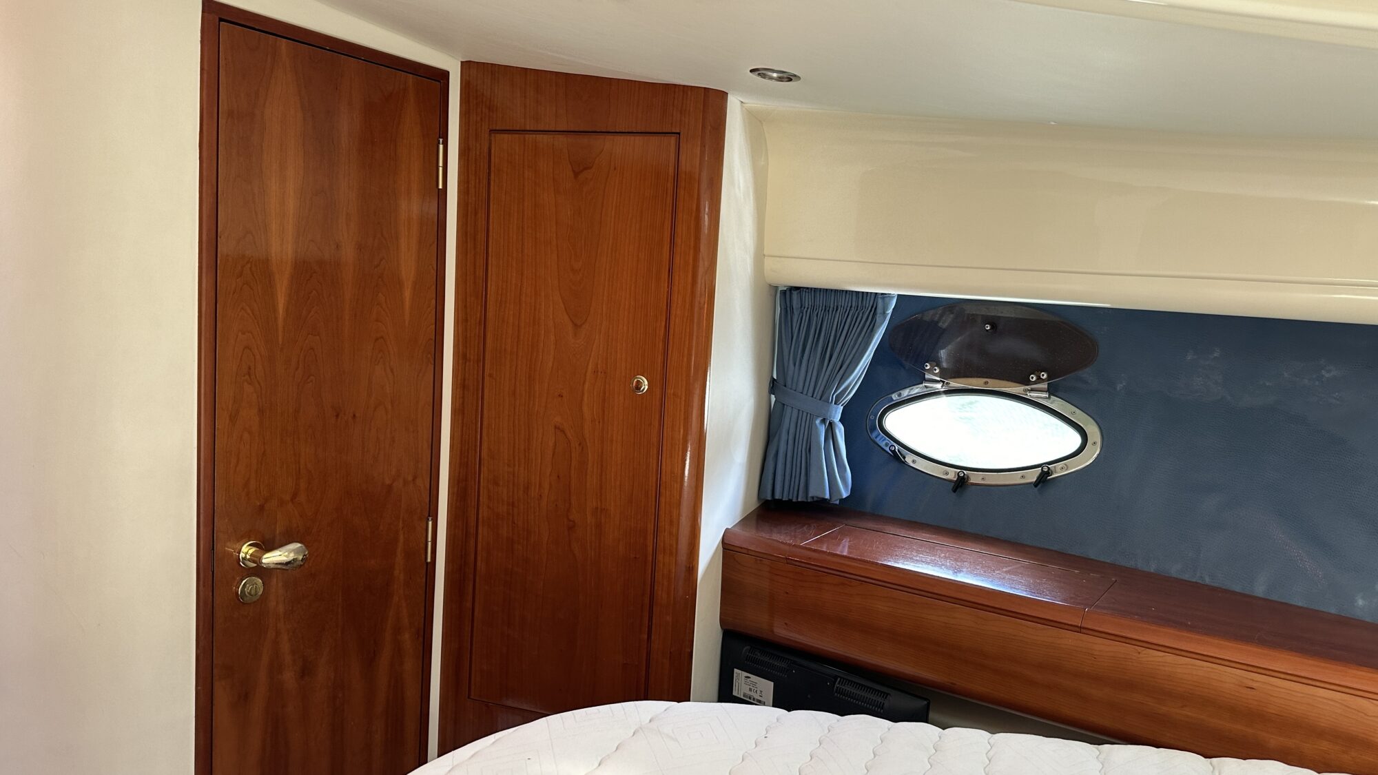 Fairline Phantom 40 Flybridge