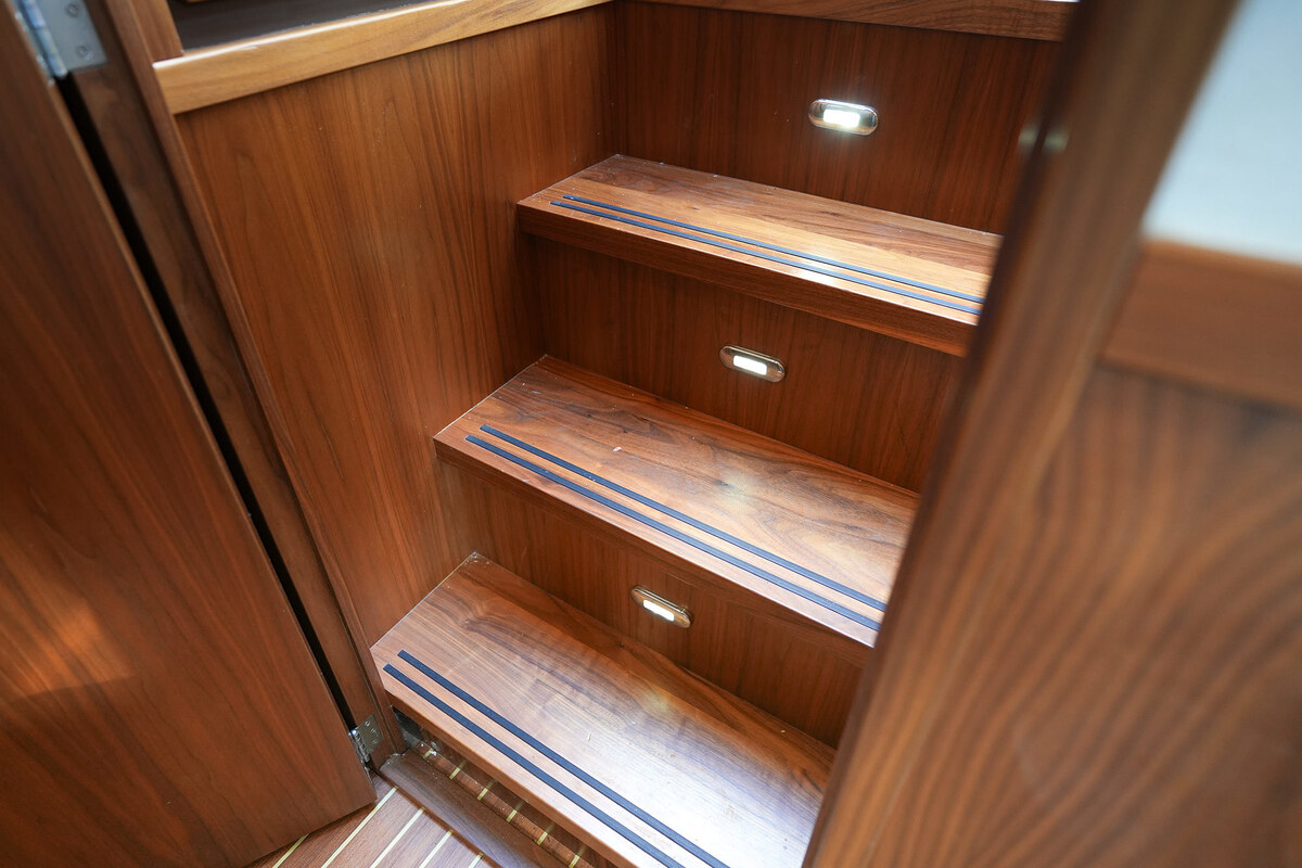 Linssen Grand Sturdy 410 AC Variotop met stabilisator