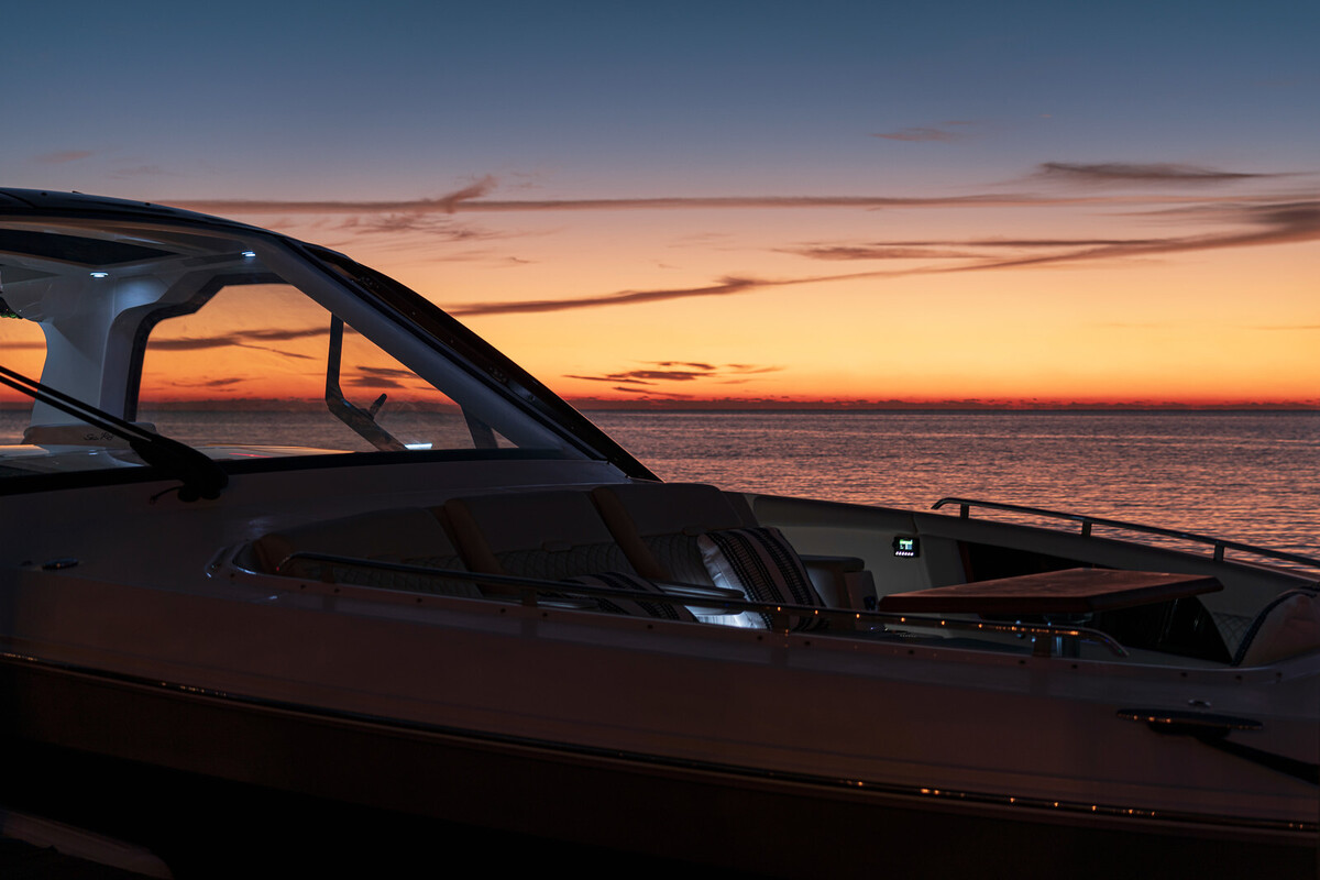 Sea Ray Sundancer 370