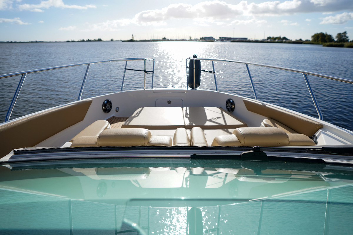 Sea Ray Sundancer 290