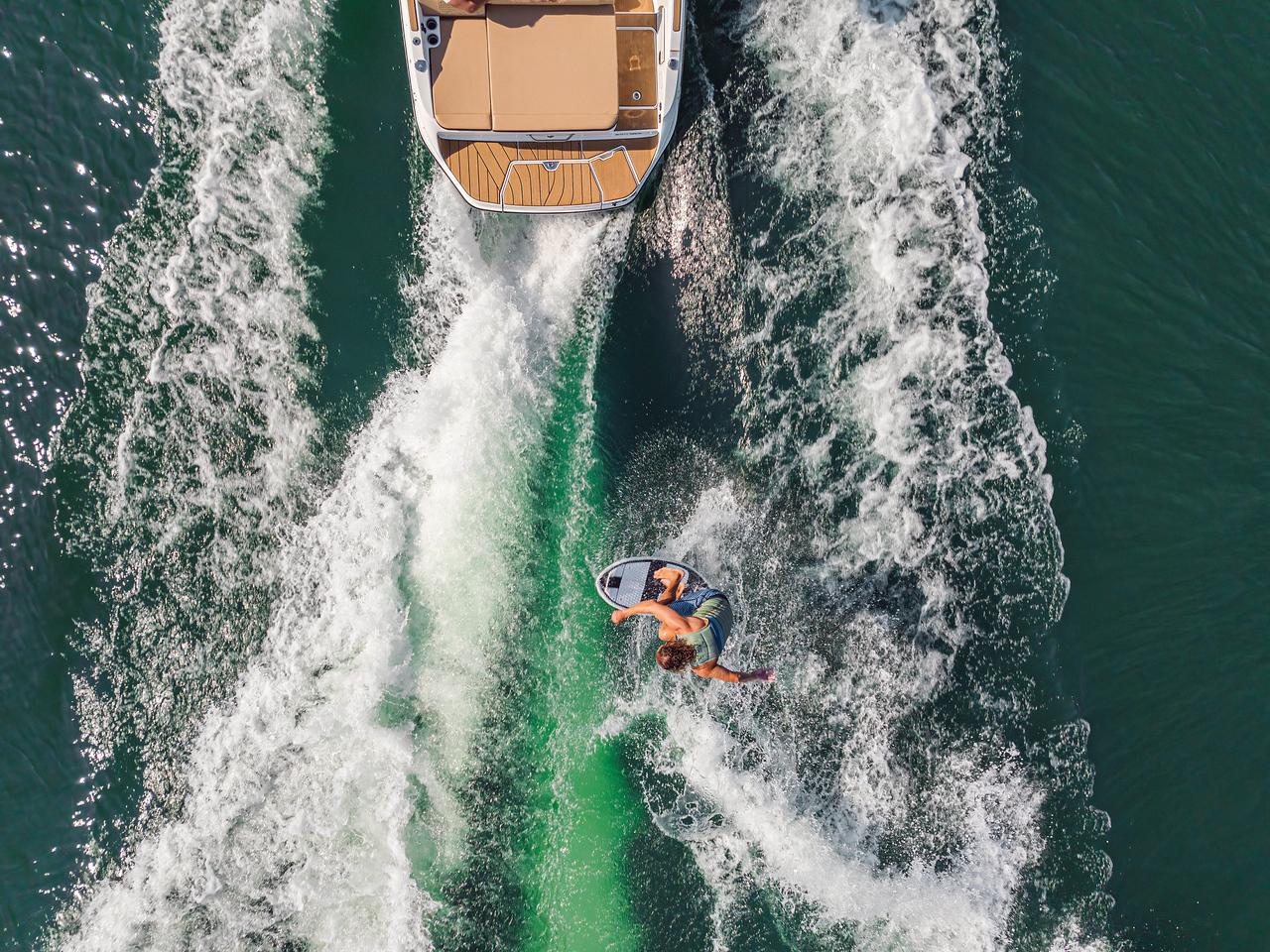 Sea Ray SDX 250 Surf