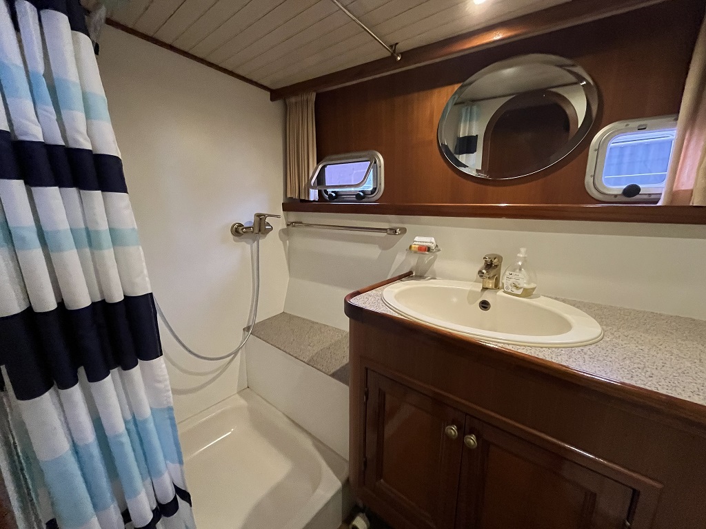 Blauwe Hand Trawler 1400