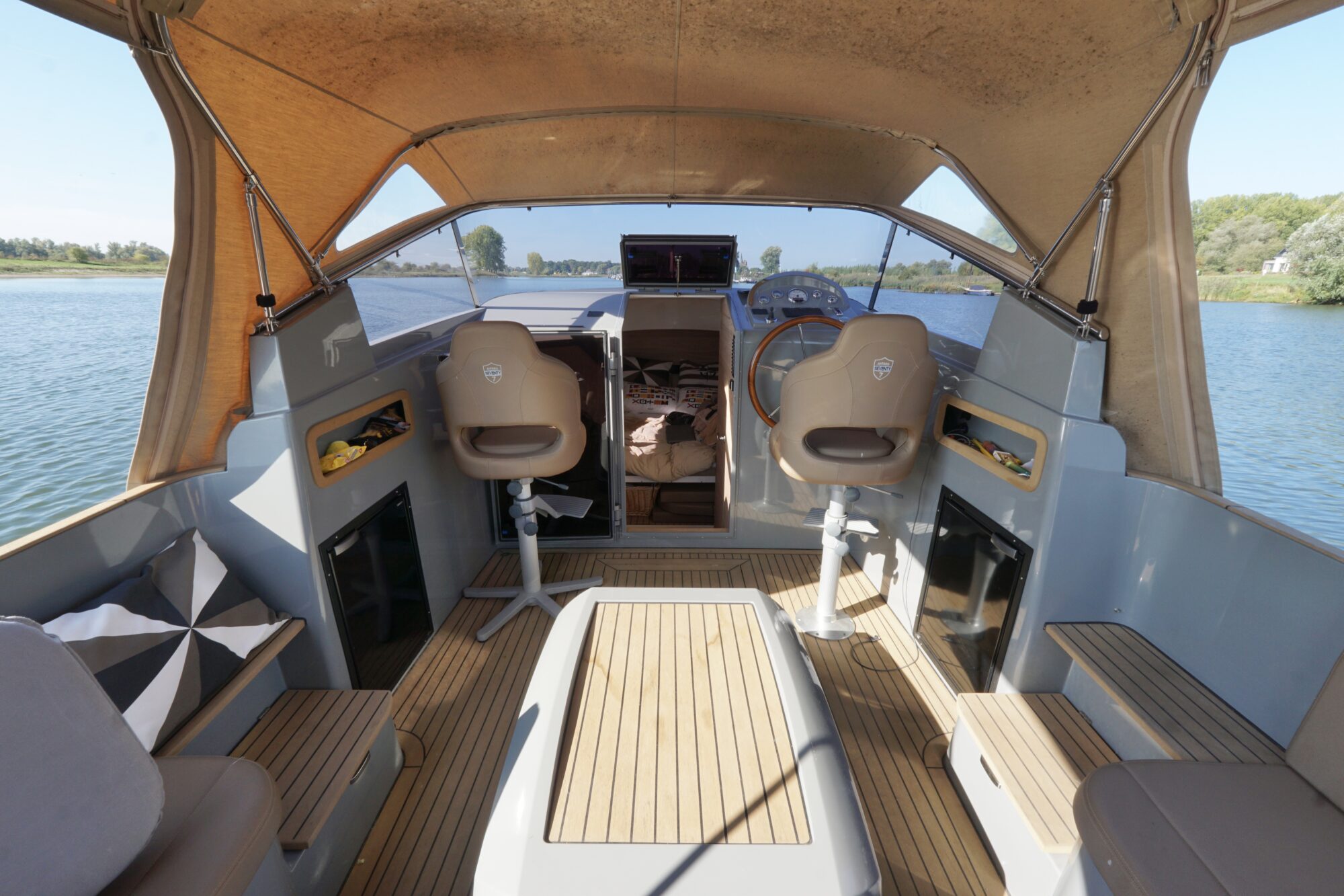 Antaris Seventy7 Cabin