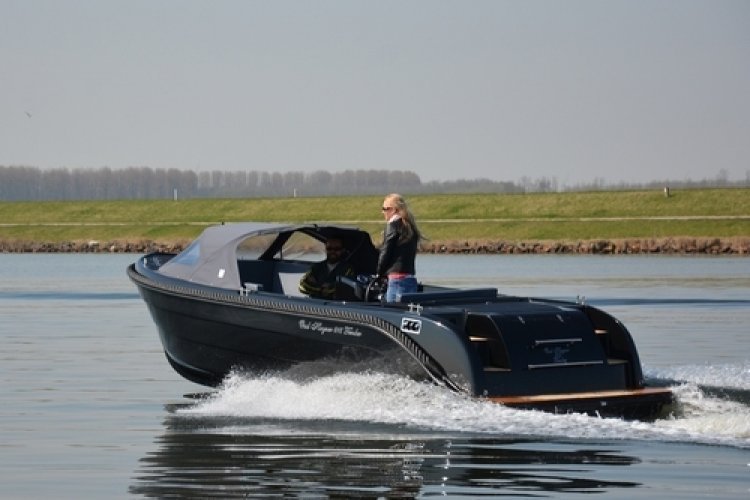 Oud Huijzer 616 Tender
