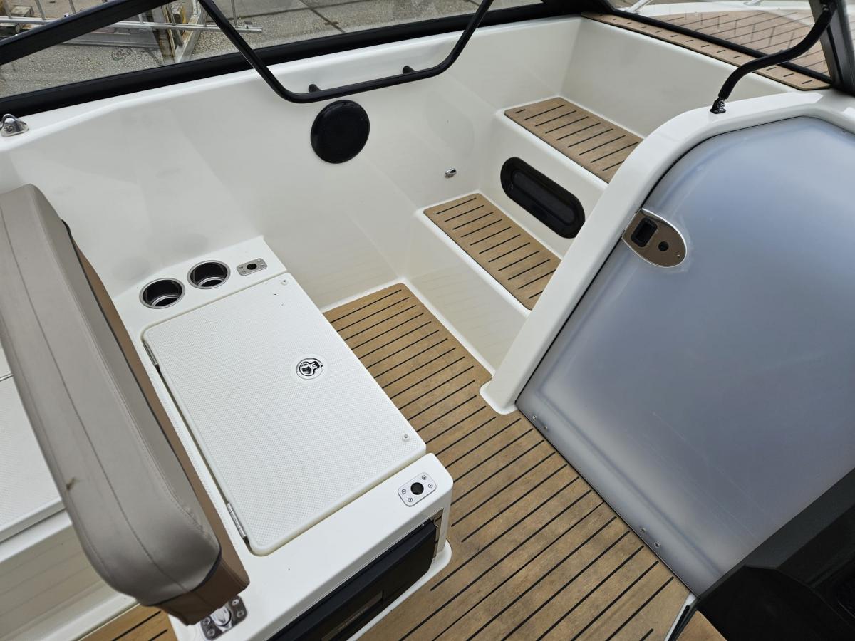 Quicksilver 675 Activ Cruiser
